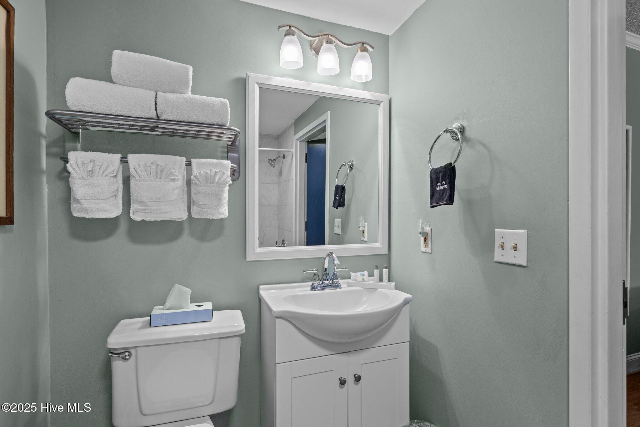 602 W Ft Macon Road, 135