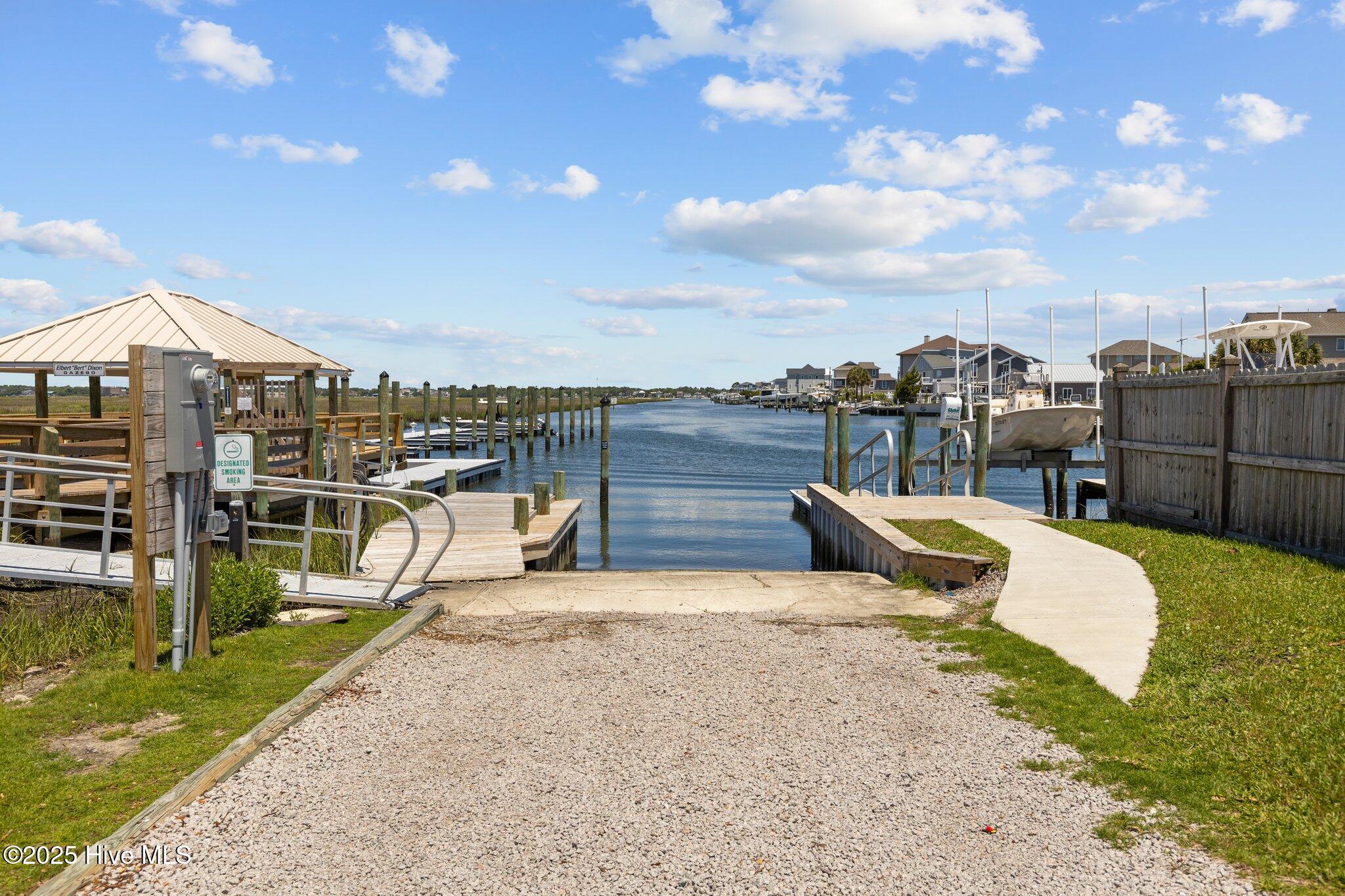 602 W Ft Macon Road, 135