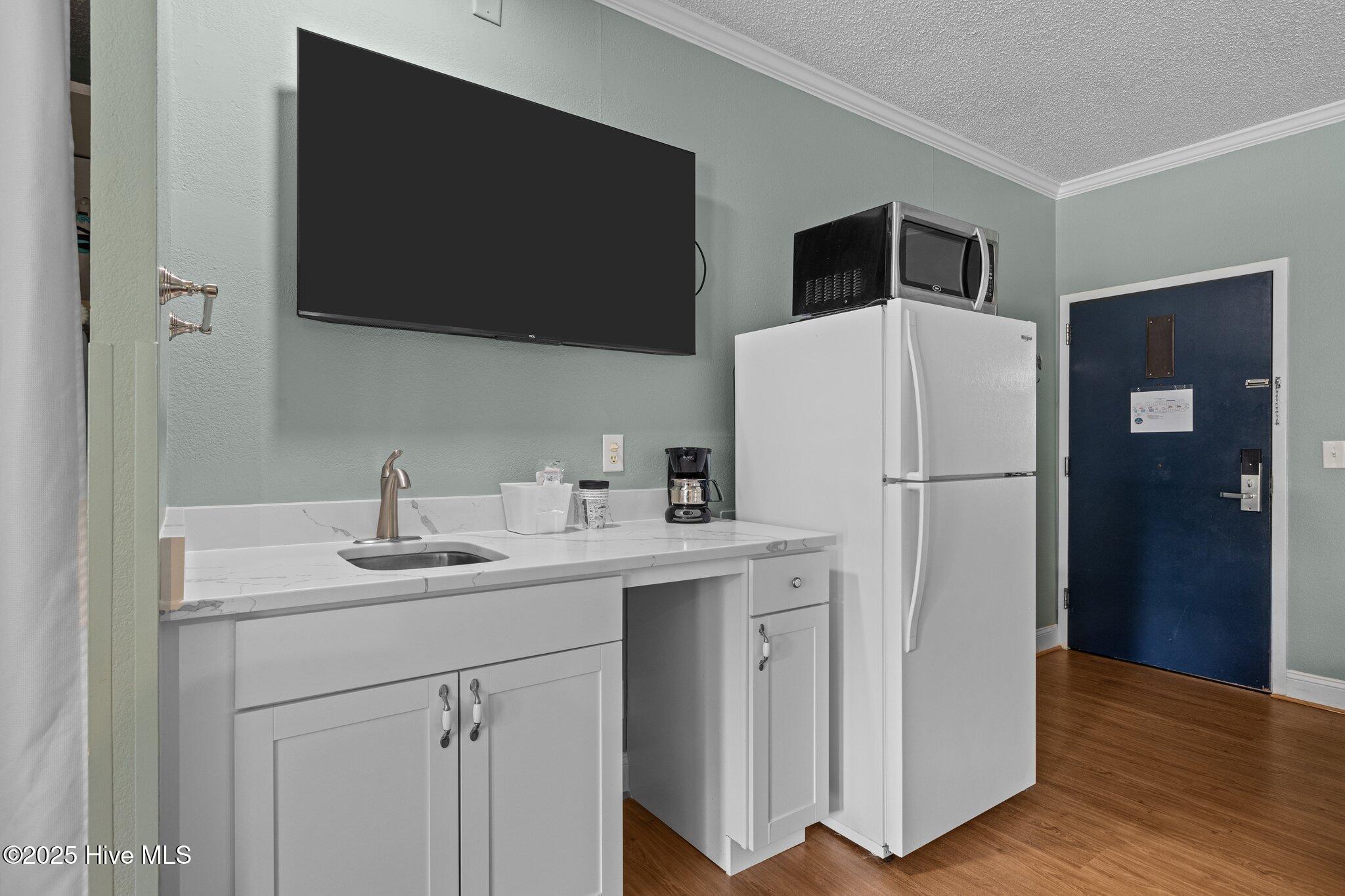 602 W Ft Macon Road, 135