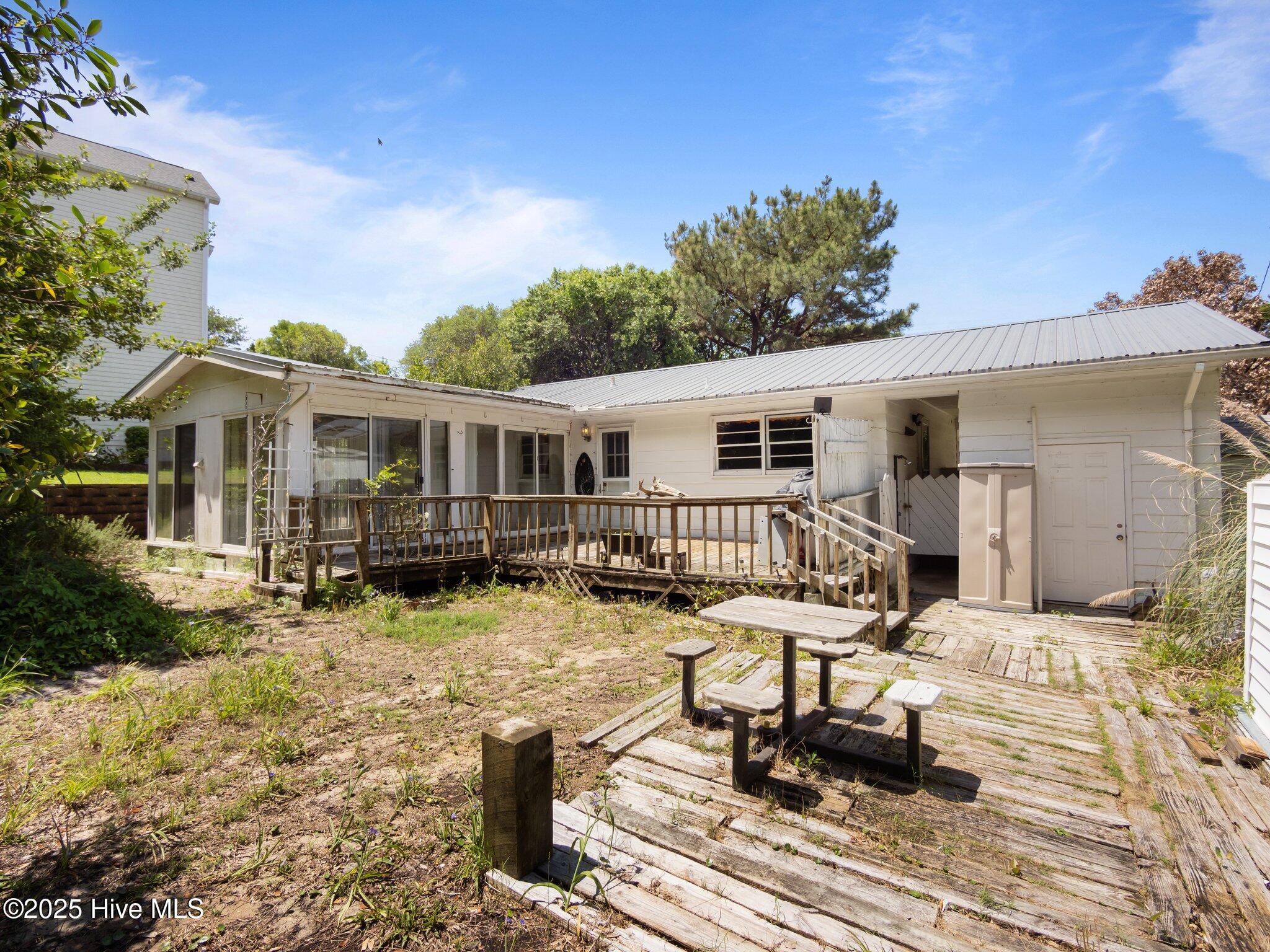 204 Cedar Street
