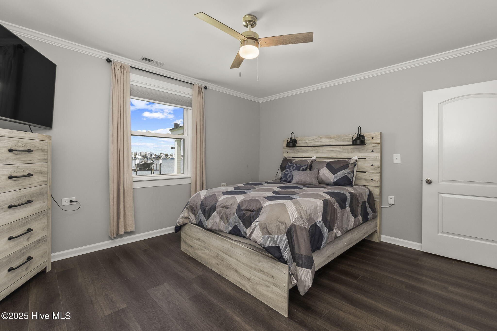 145 Bayview Boulevard