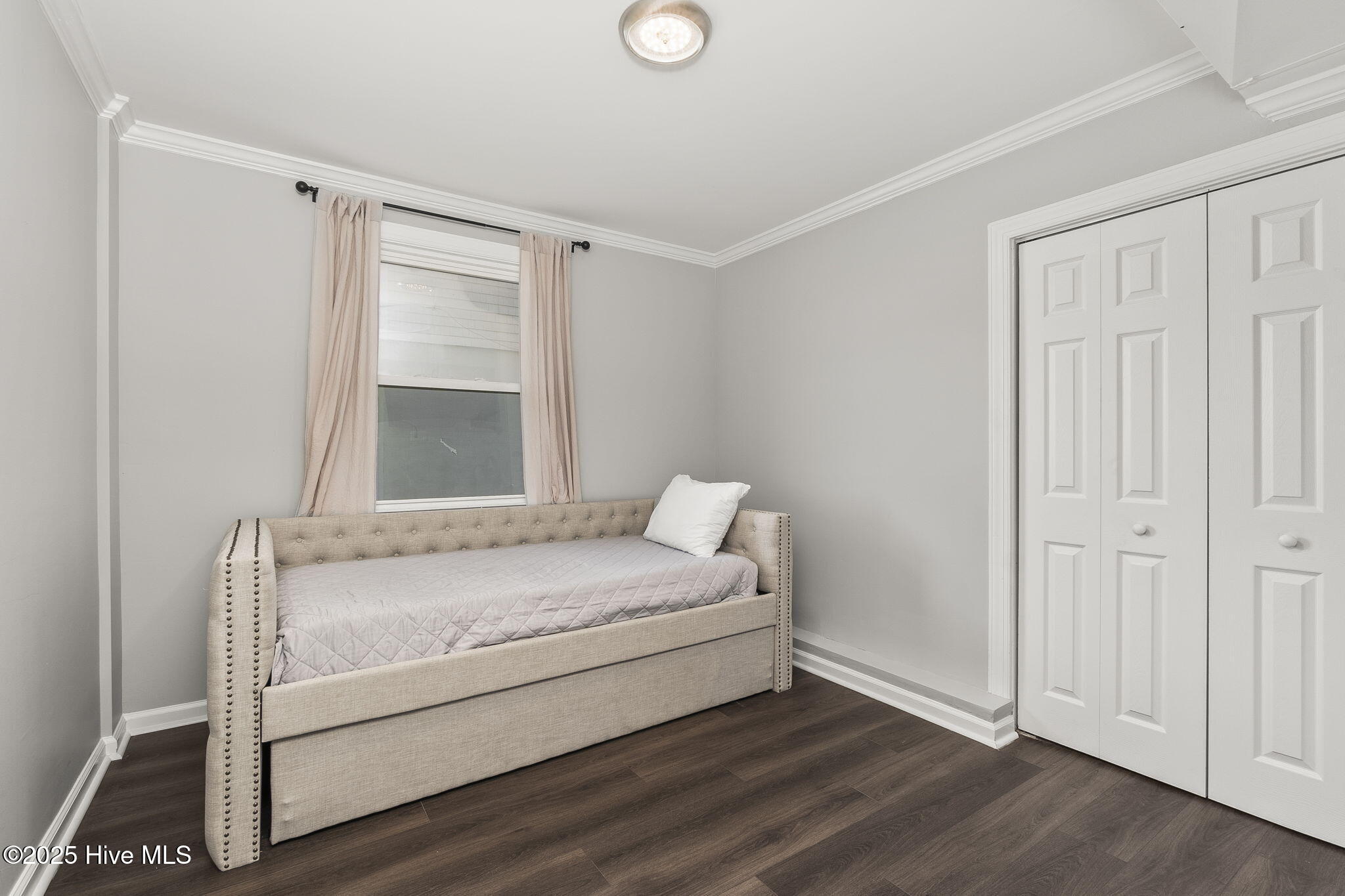 145 Bayview Boulevard