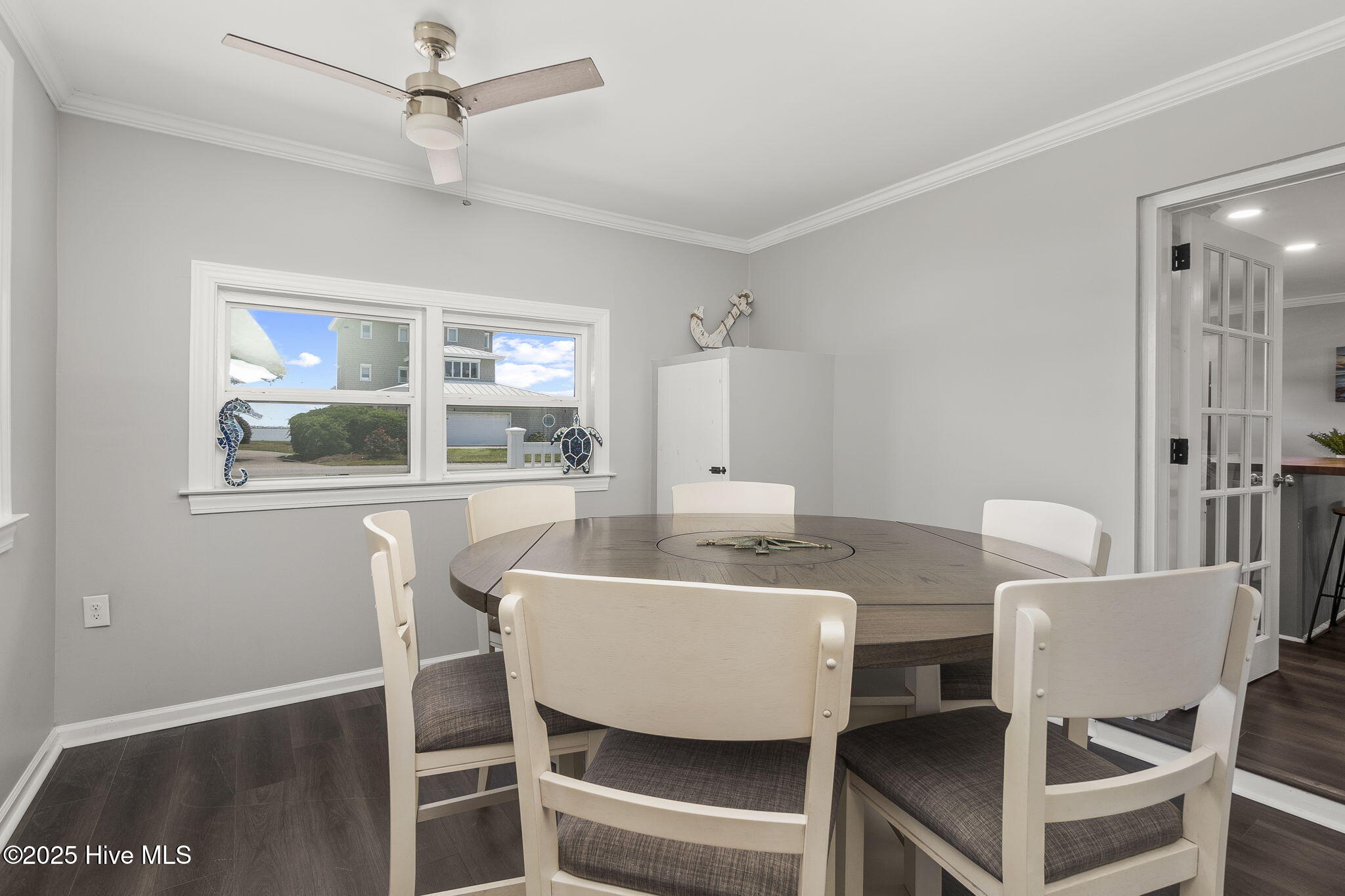 145 Bayview Boulevard