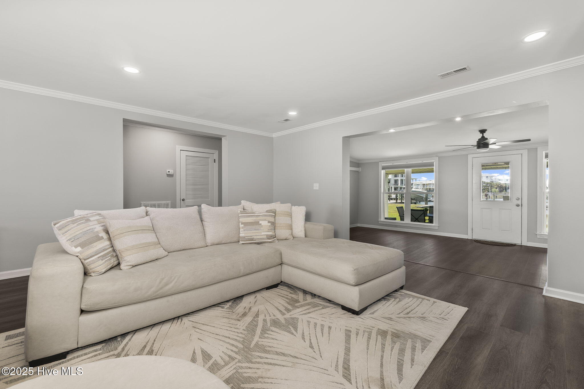 145 Bayview Boulevard