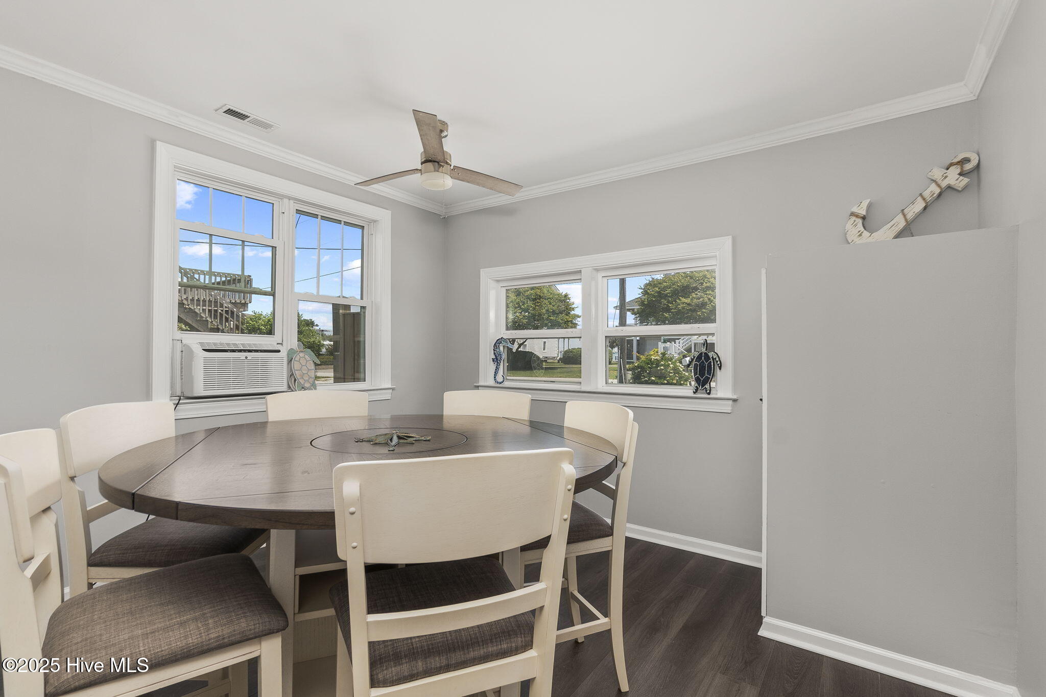 145 Bayview Boulevard