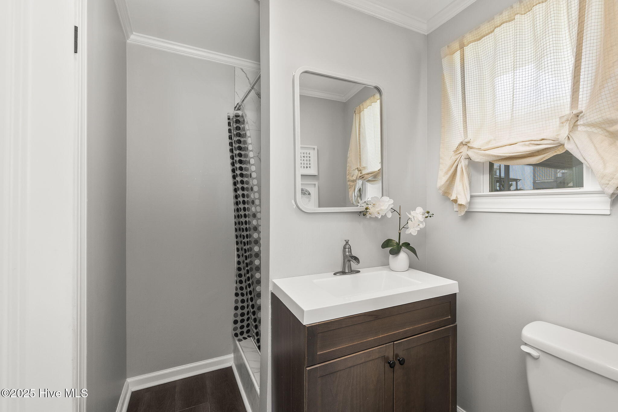 145 Bayview Boulevard