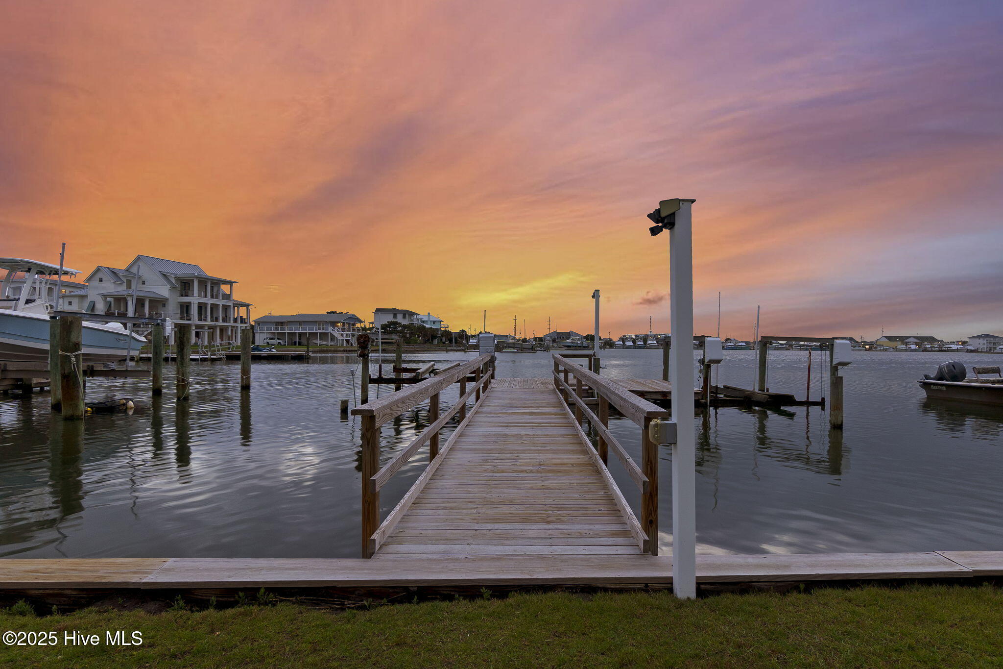 145 Bayview Boulevard