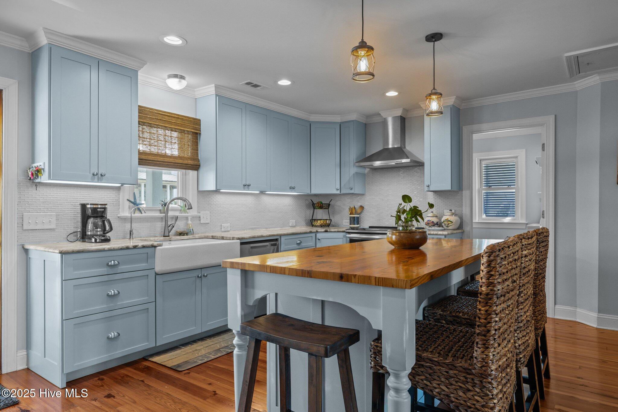 141 Bayview Boulevard