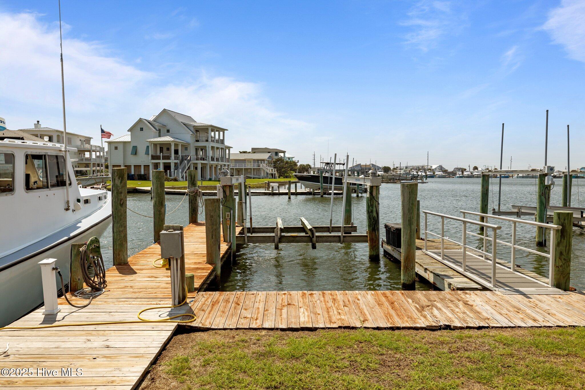 141 Bayview Boulevard