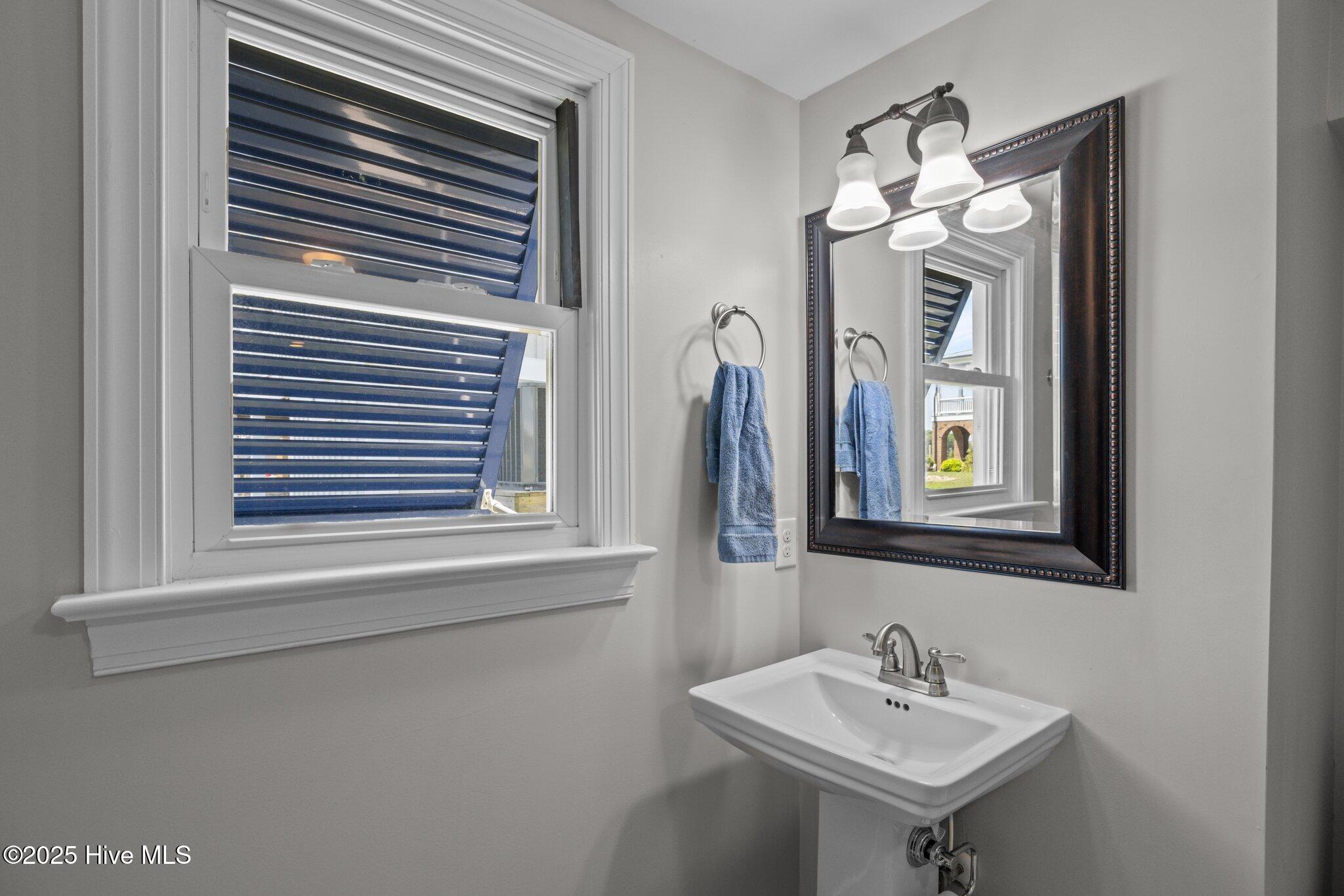 141 Bayview Boulevard