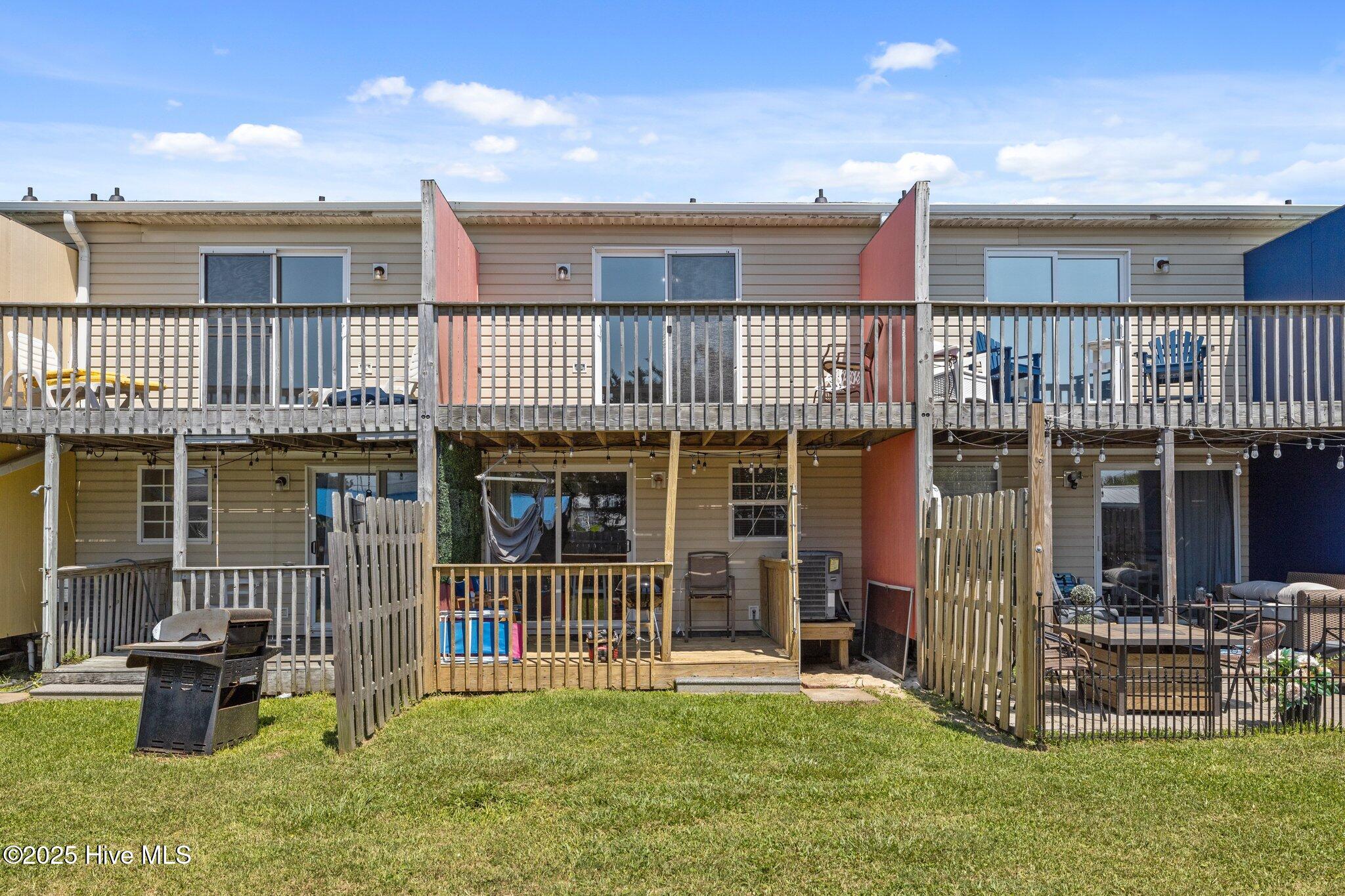 119 Center Drive, C (3)