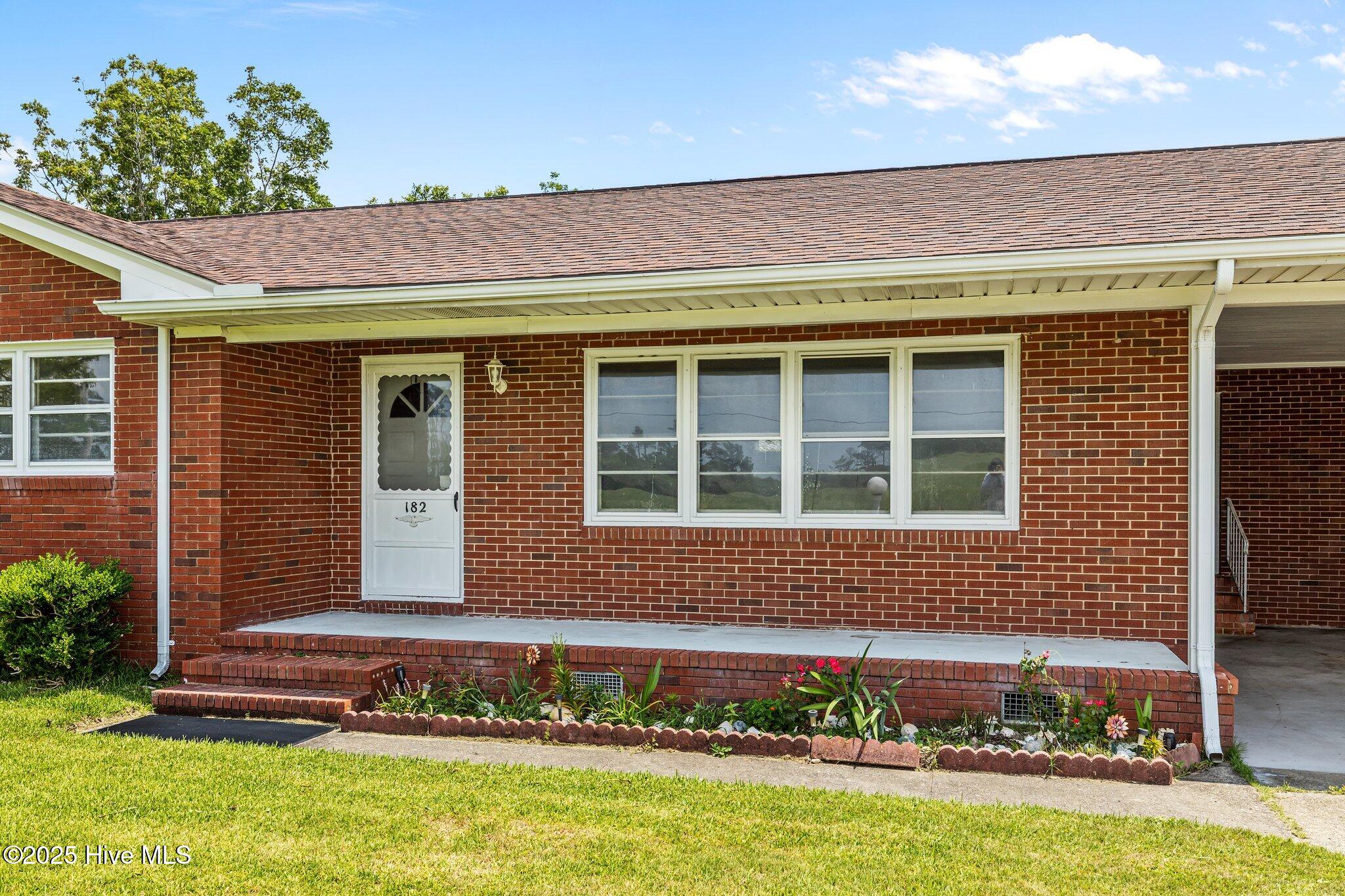 182 Copeland Road