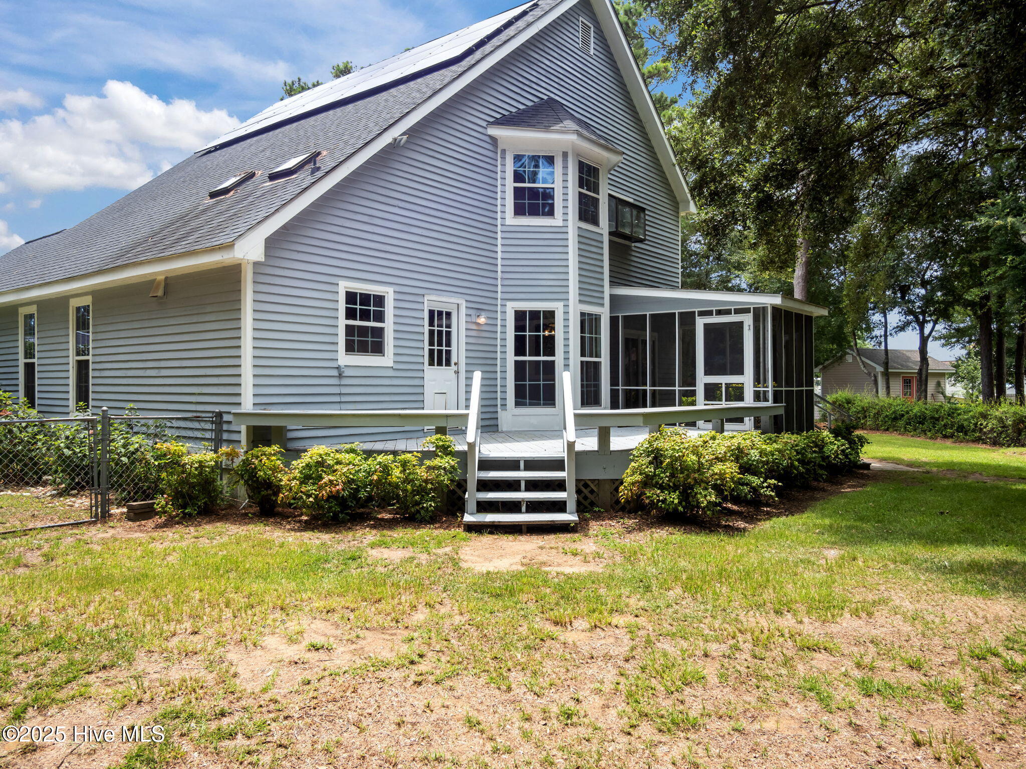206 Channel Drive