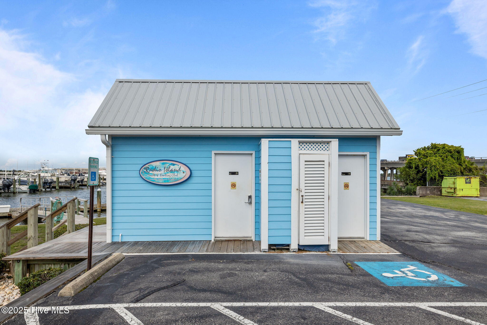 108 Old Cswy Road, Slip 80