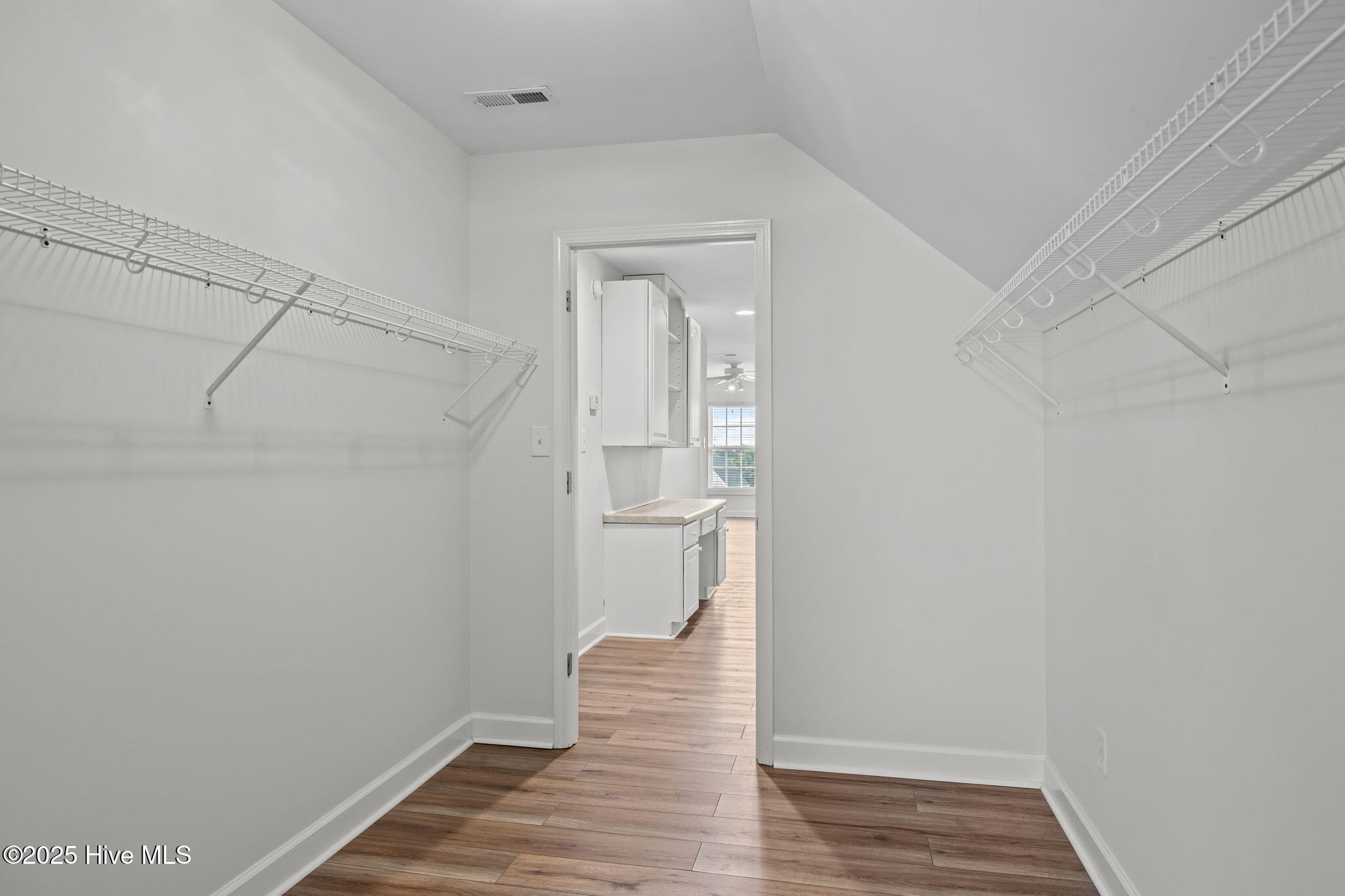 1401 Dills Creek Lane