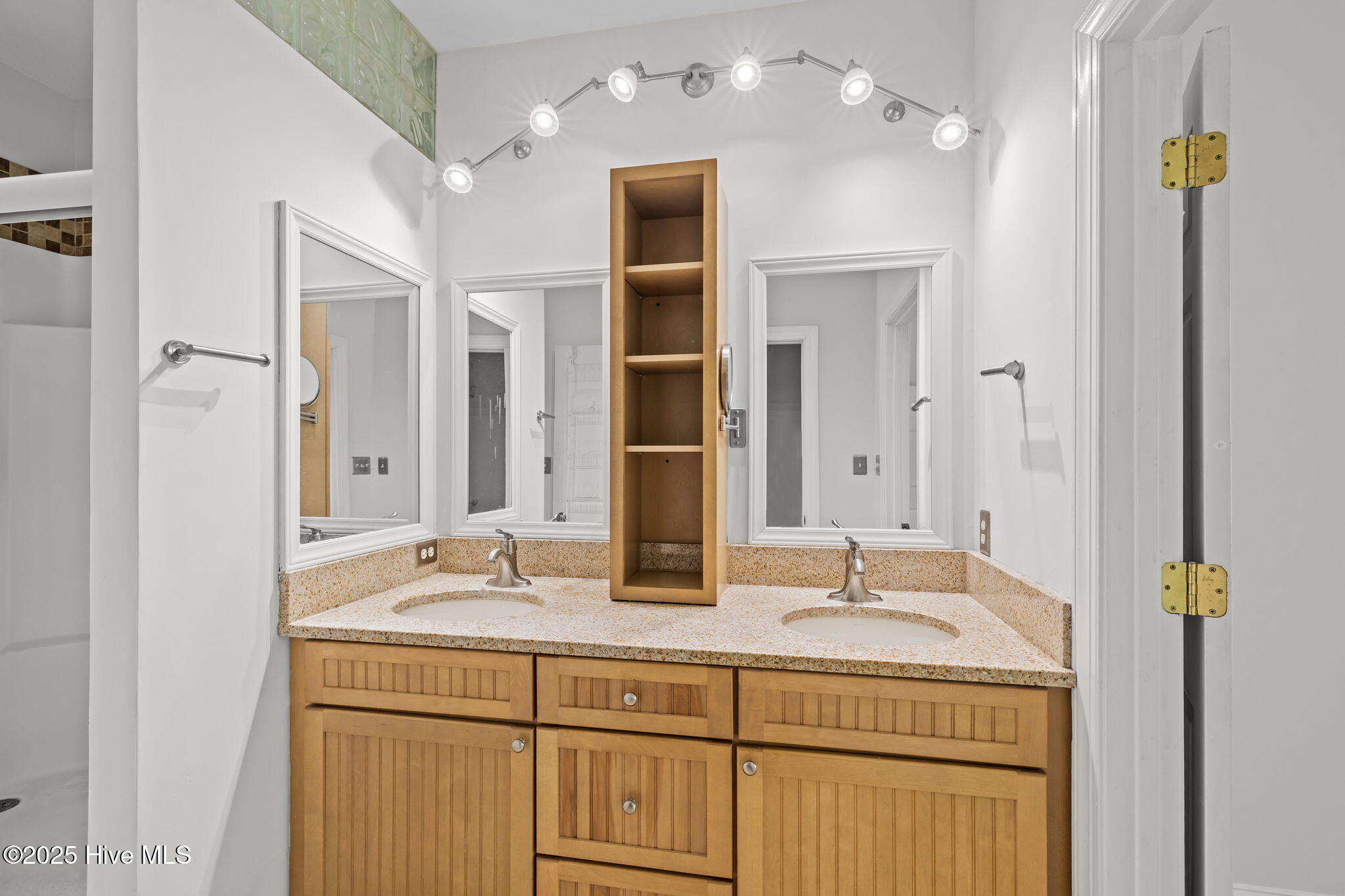 1401 Dills Creek Lane