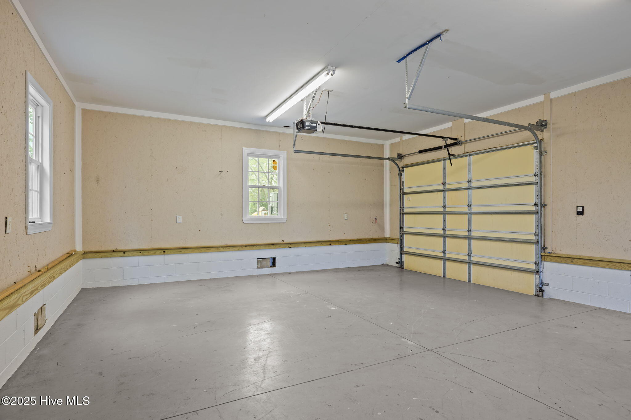 1401 Dills Creek Lane