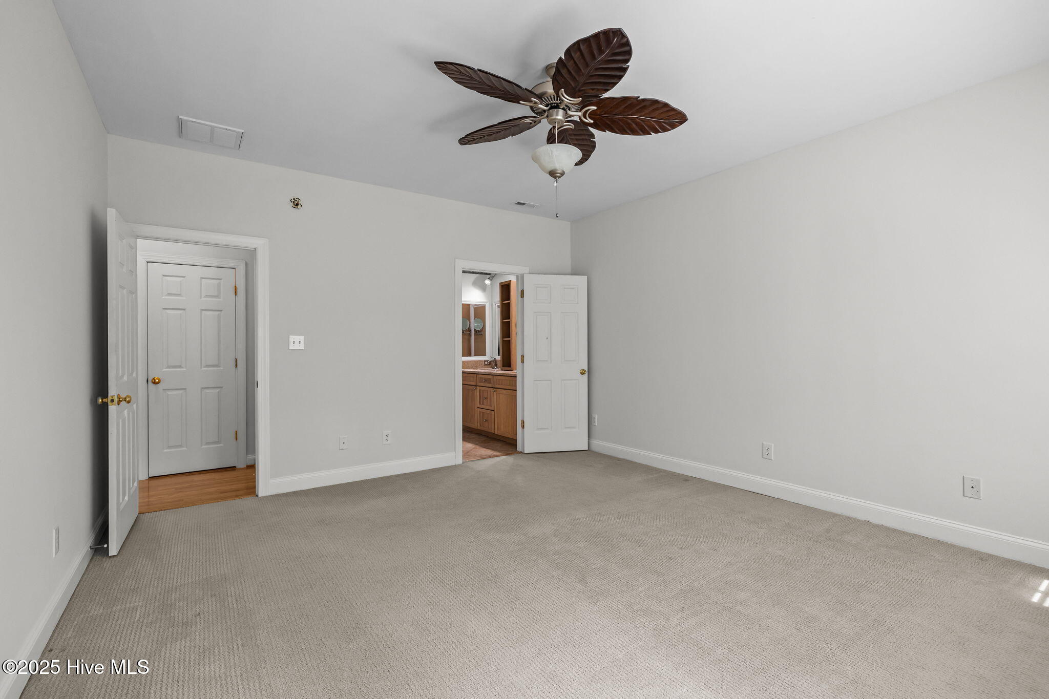 1401 Dills Creek Lane