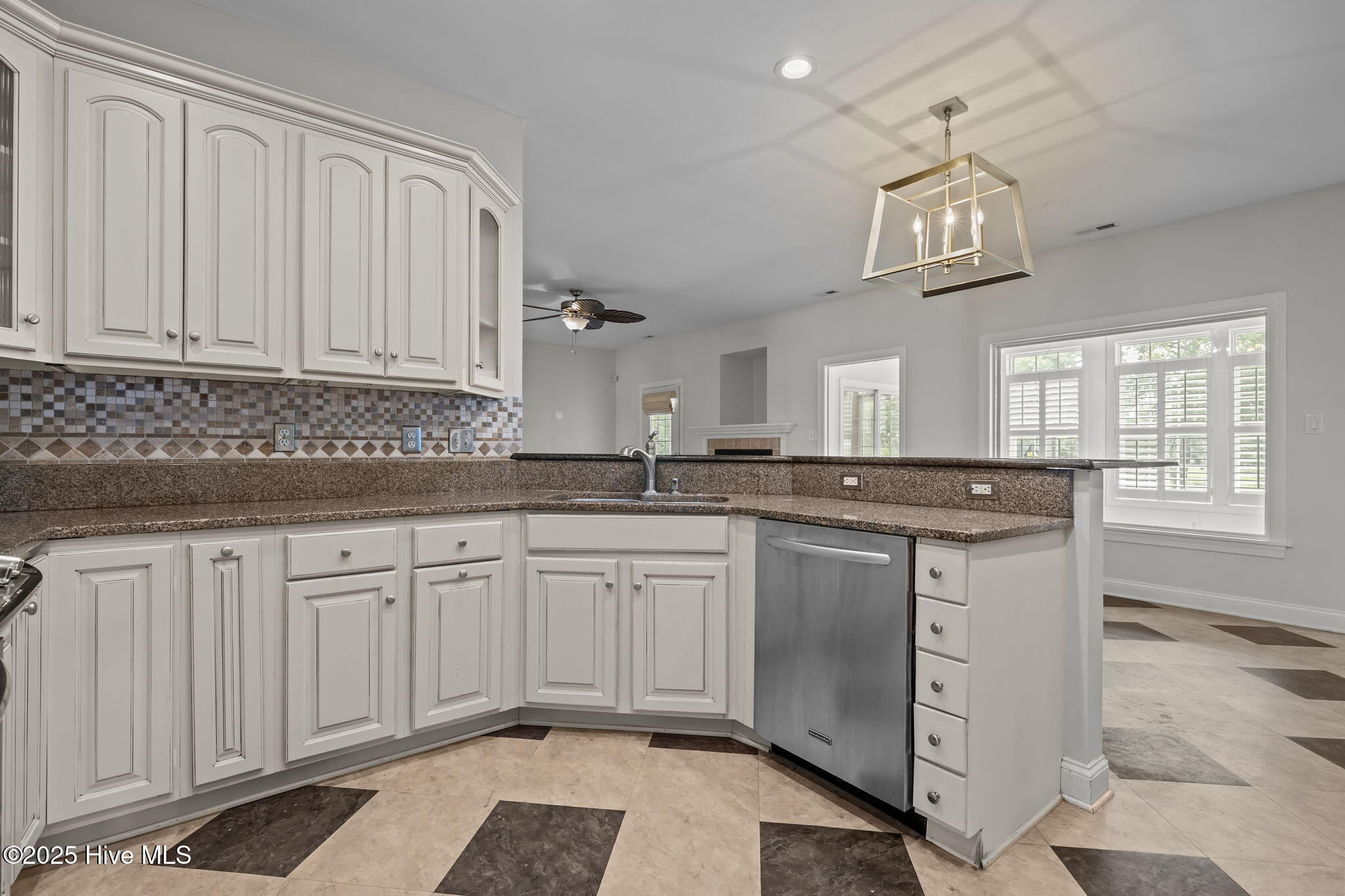 1401 Dills Creek Lane