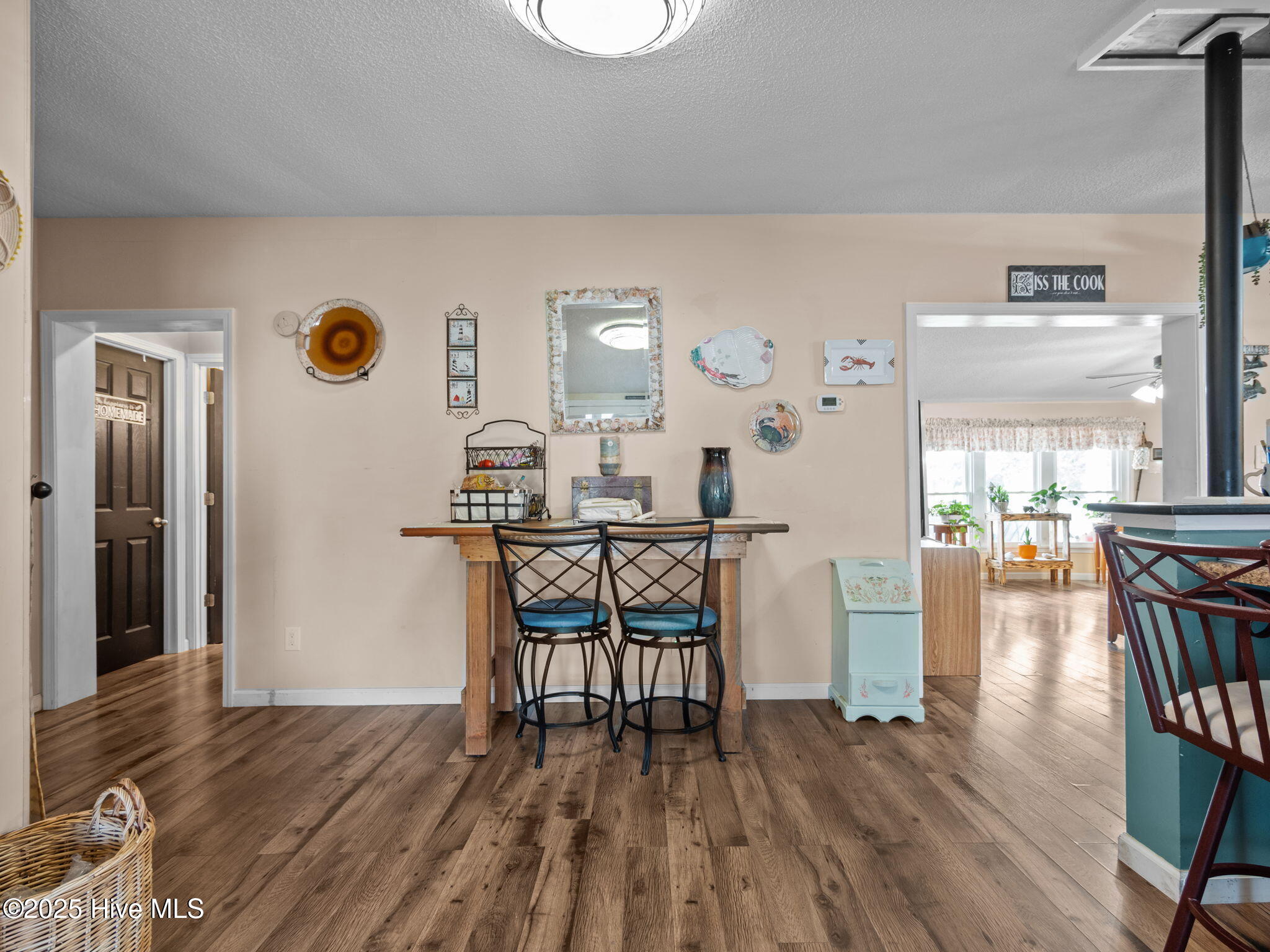 339 E Southwinds Drive