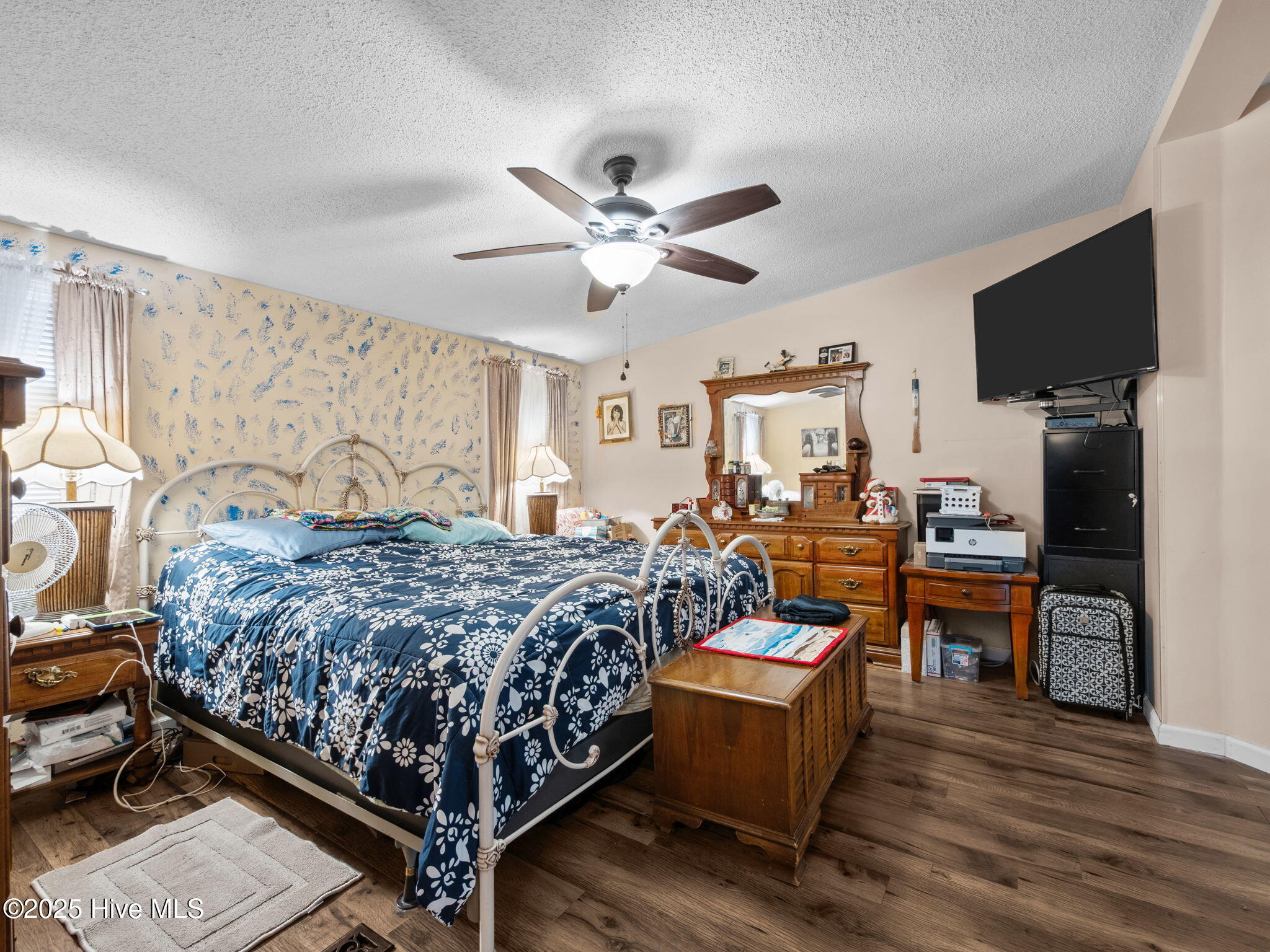 339 E Southwinds Drive