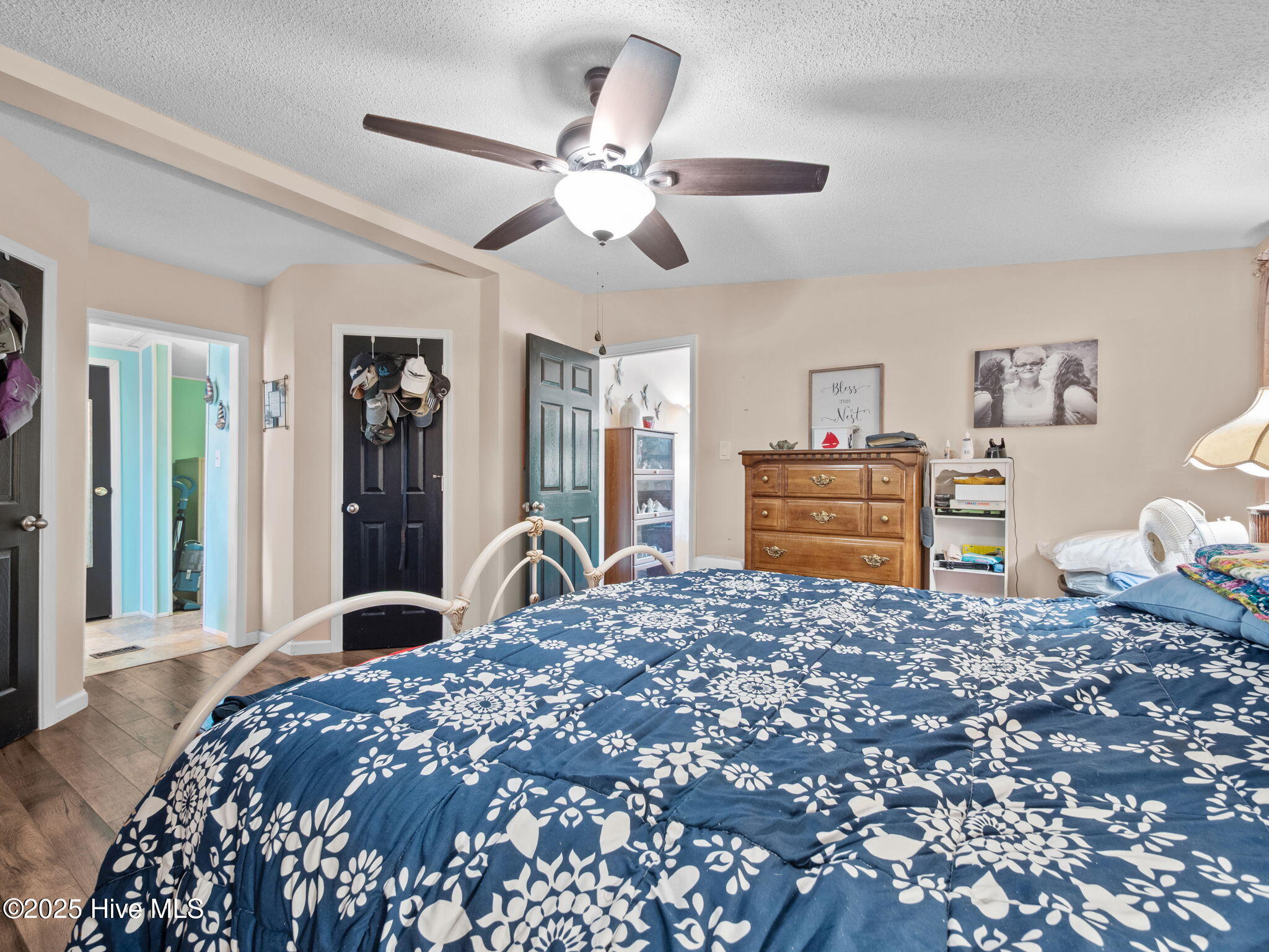 339 E Southwinds Drive