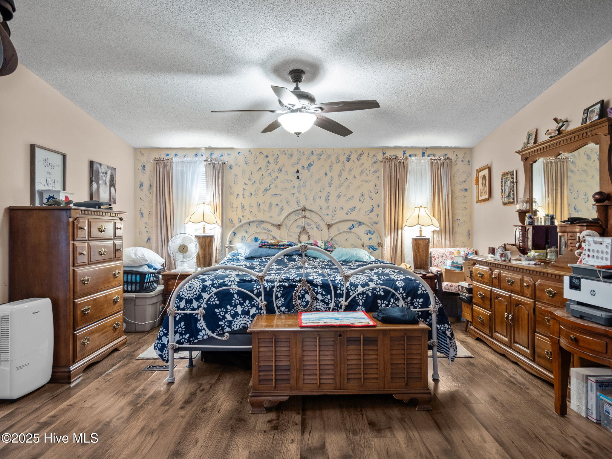 339 E Southwinds Drive