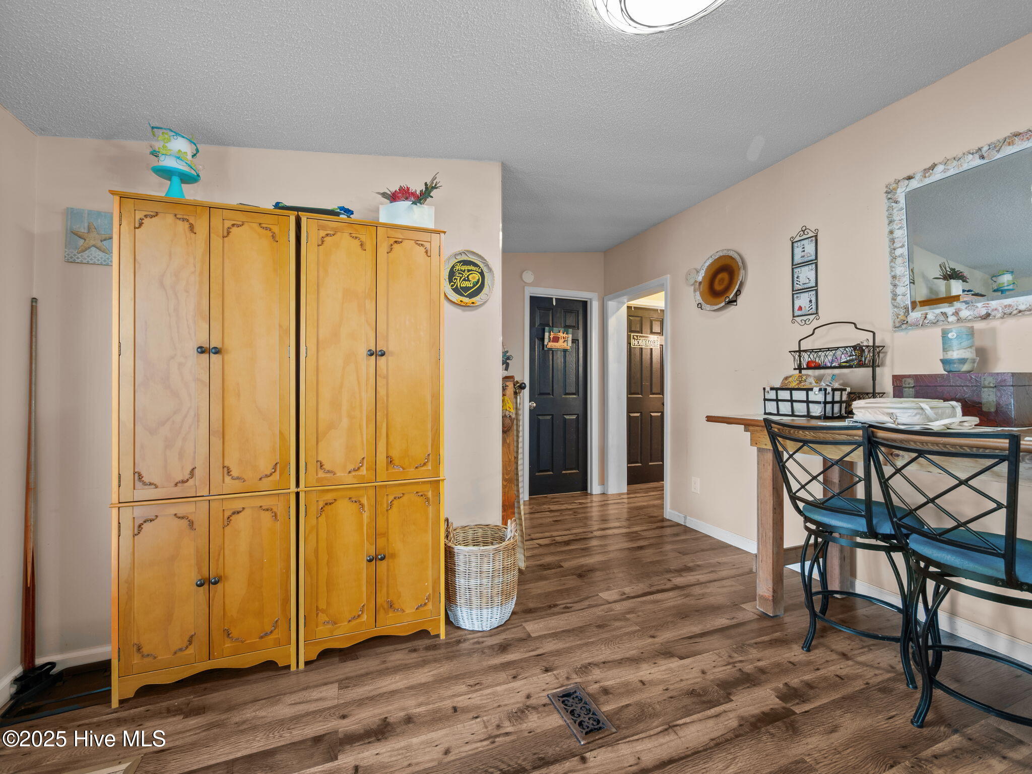 339 E Southwinds Drive