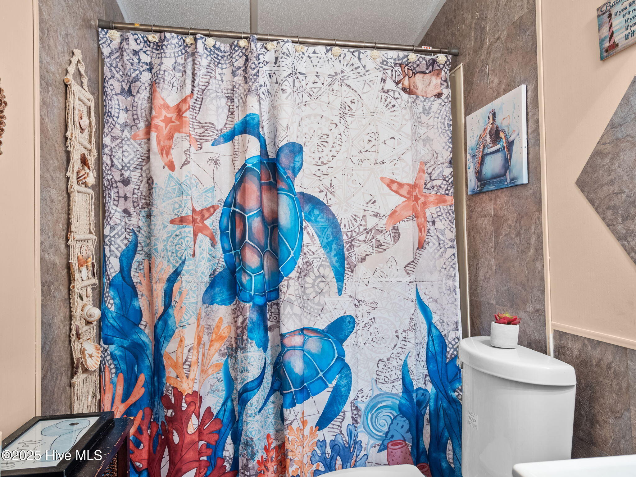 339 E Southwinds Drive