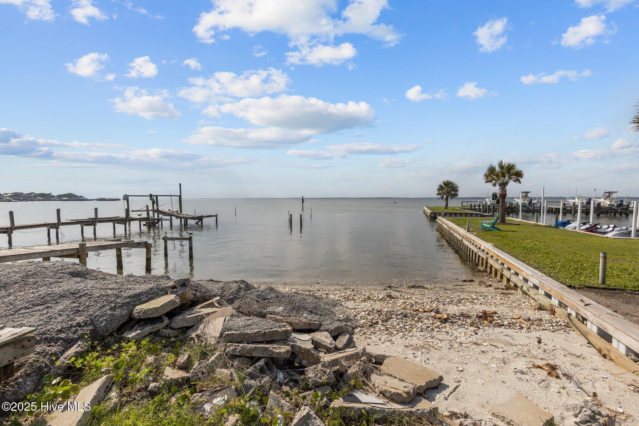1024 Salter Path Road