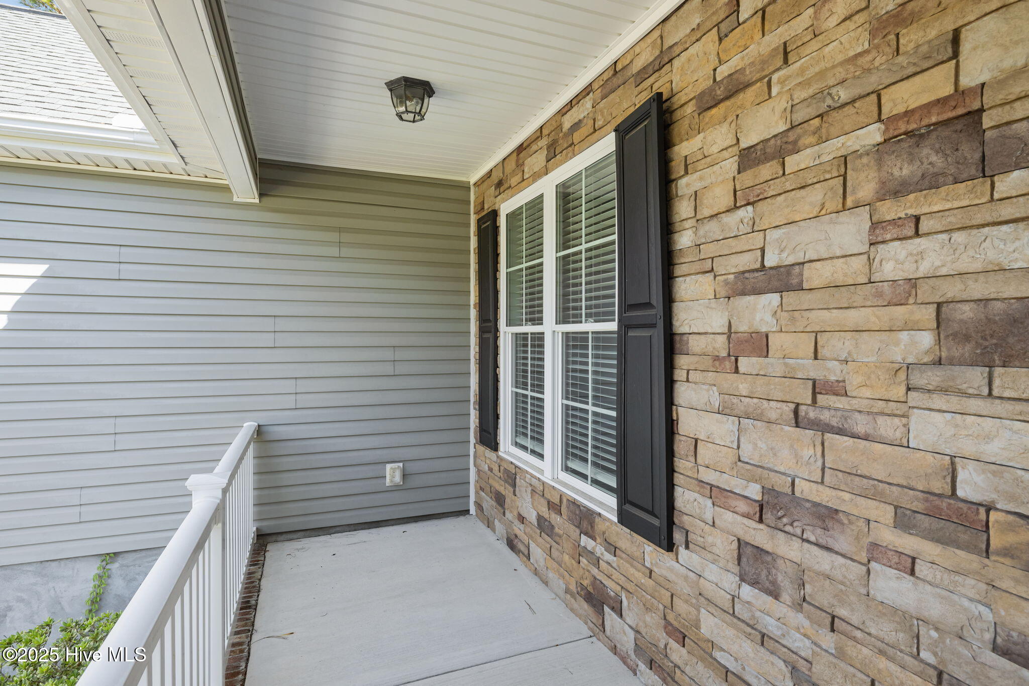 1206 Strange Court