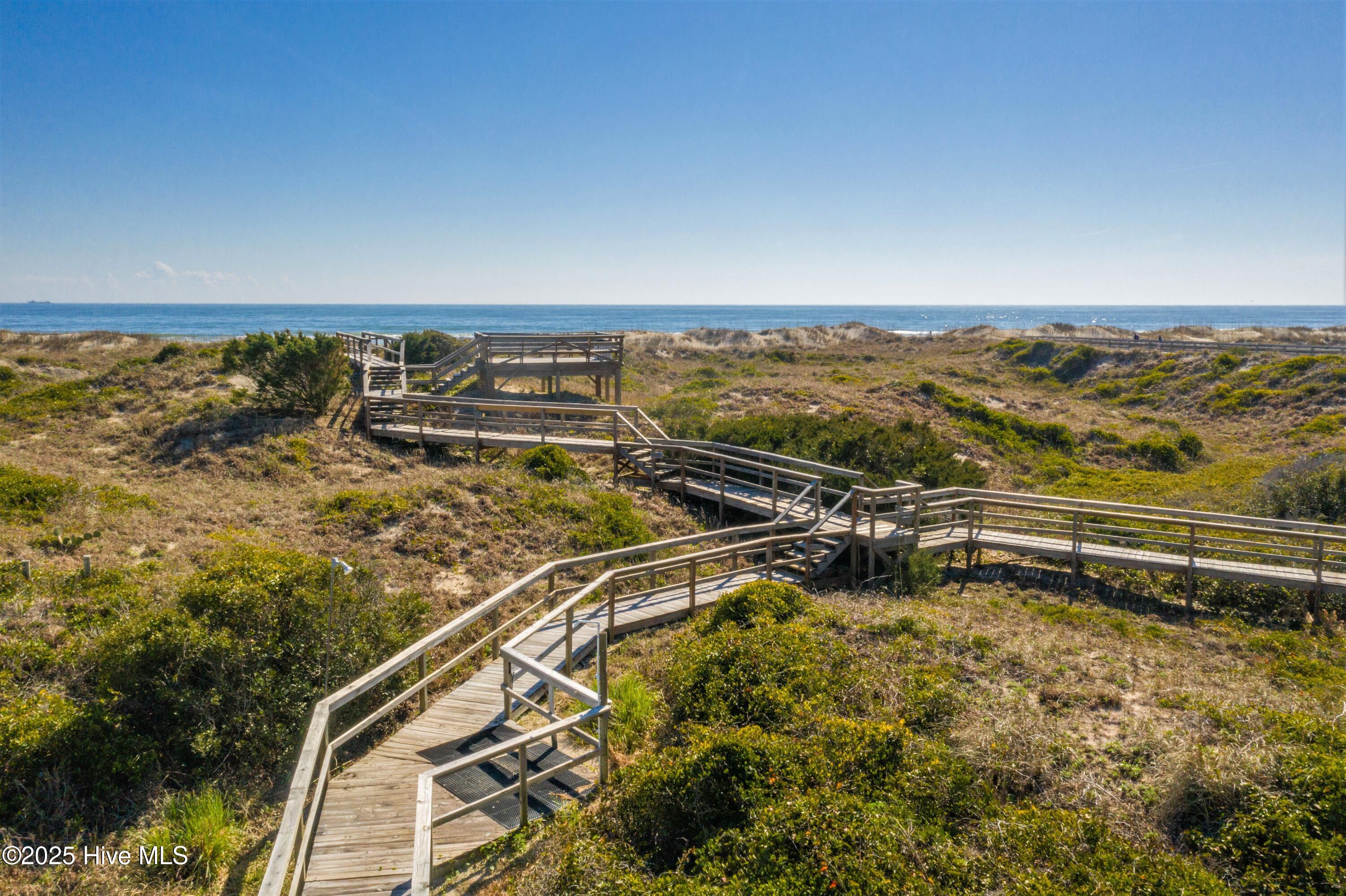 301 E Commerce Way Road, 258