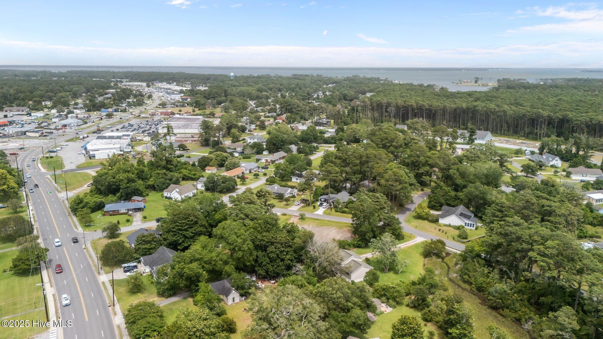 201-203 Sherwood Boulevard