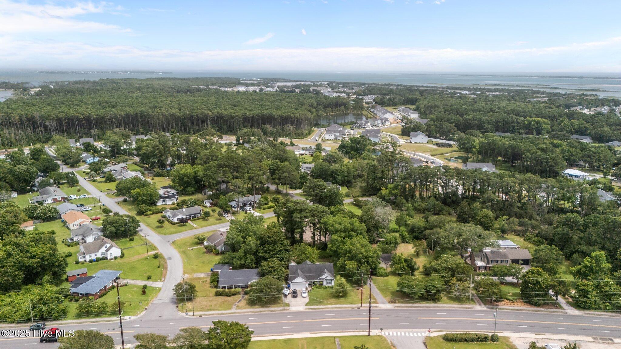 201-203 Sherwood Boulevard