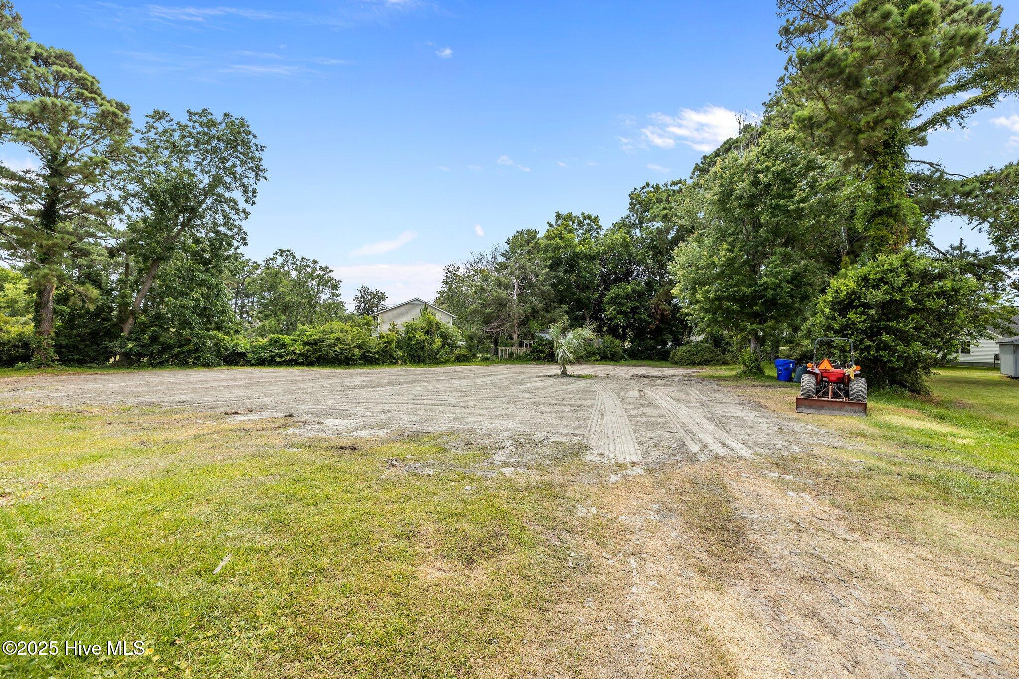 201-203 Sherwood Boulevard