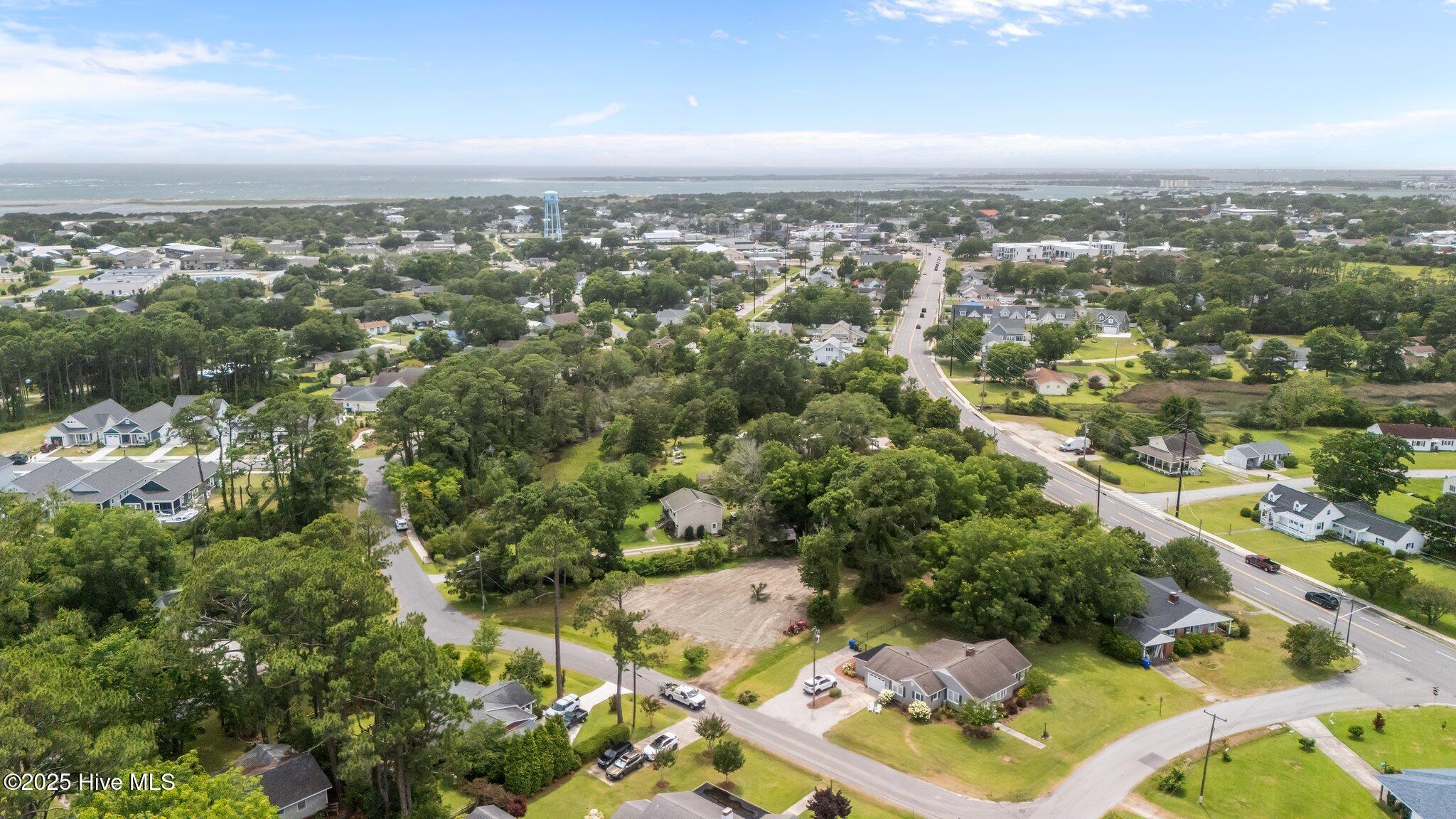 201-203 Sherwood Boulevard