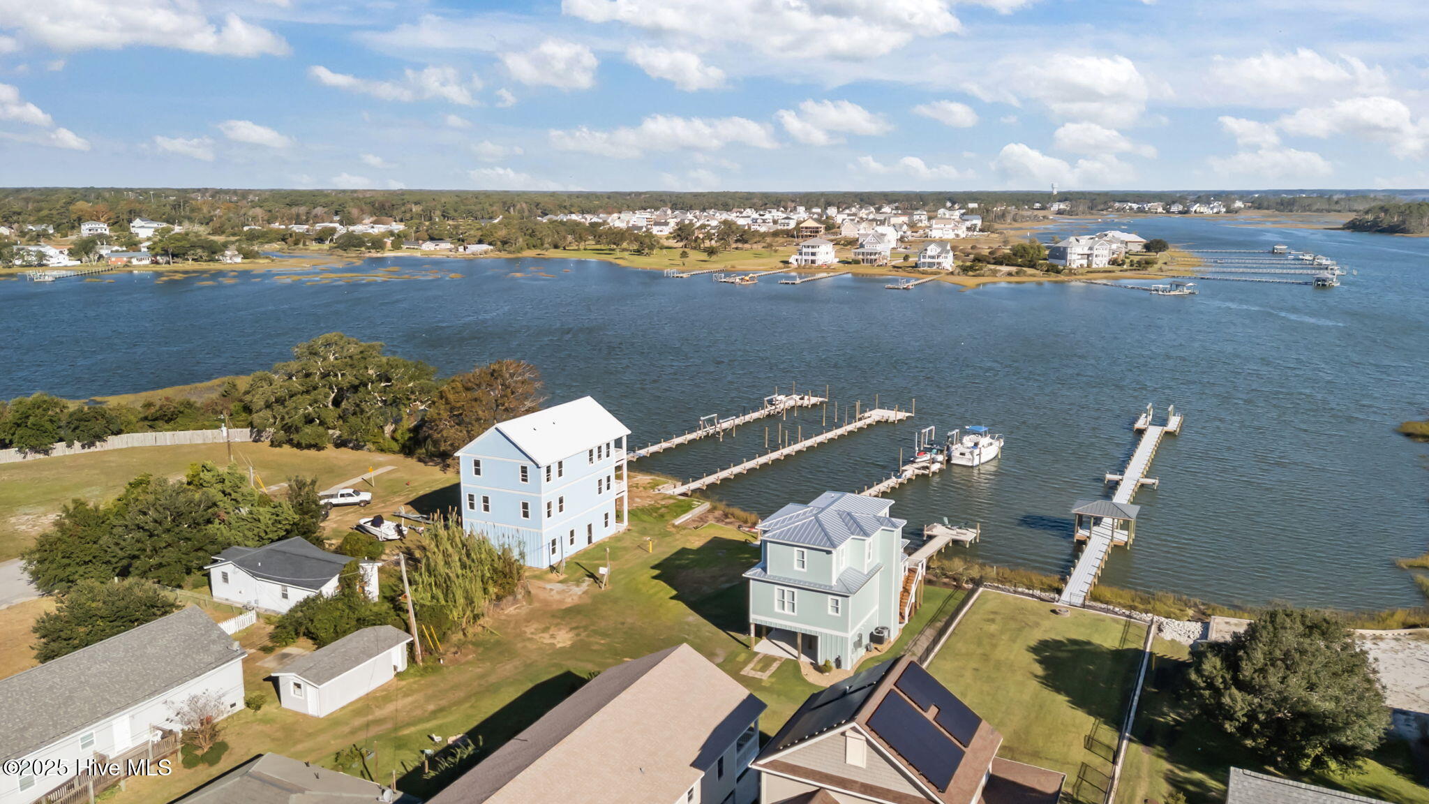 1208 Avery Street, Morehead City