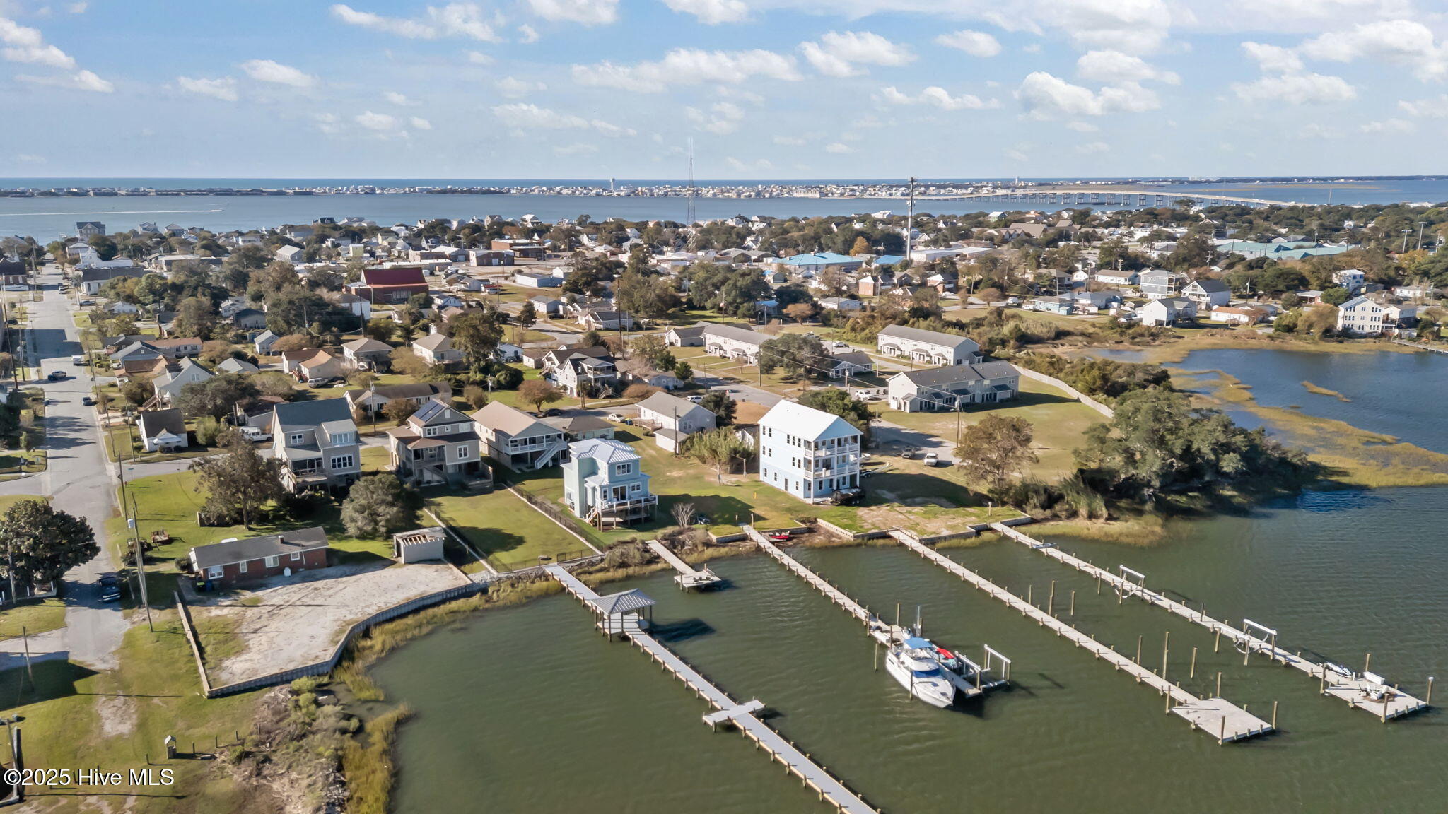 1208 Avery Street, Morehead City