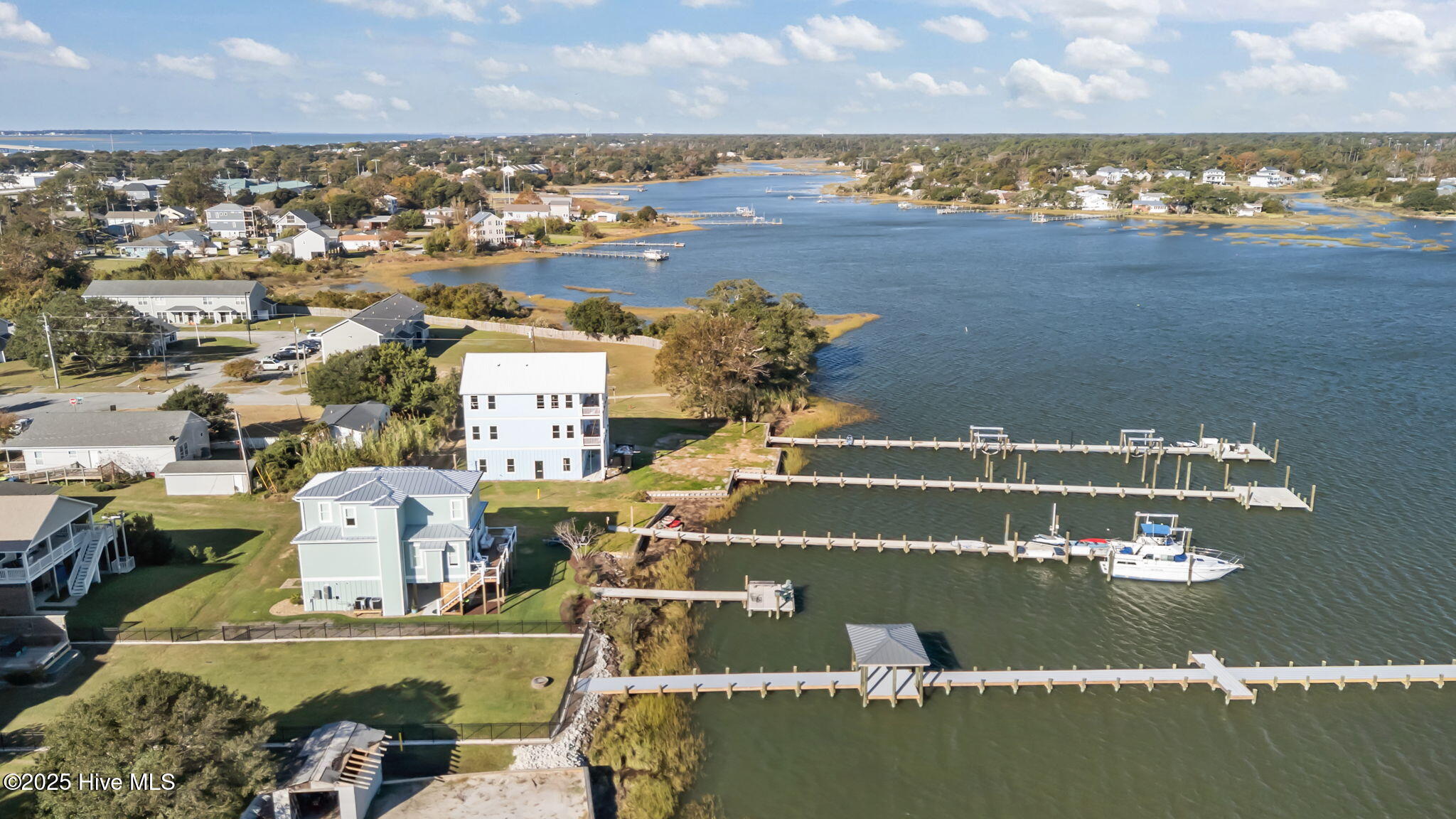 1208 Avery Street, Morehead City