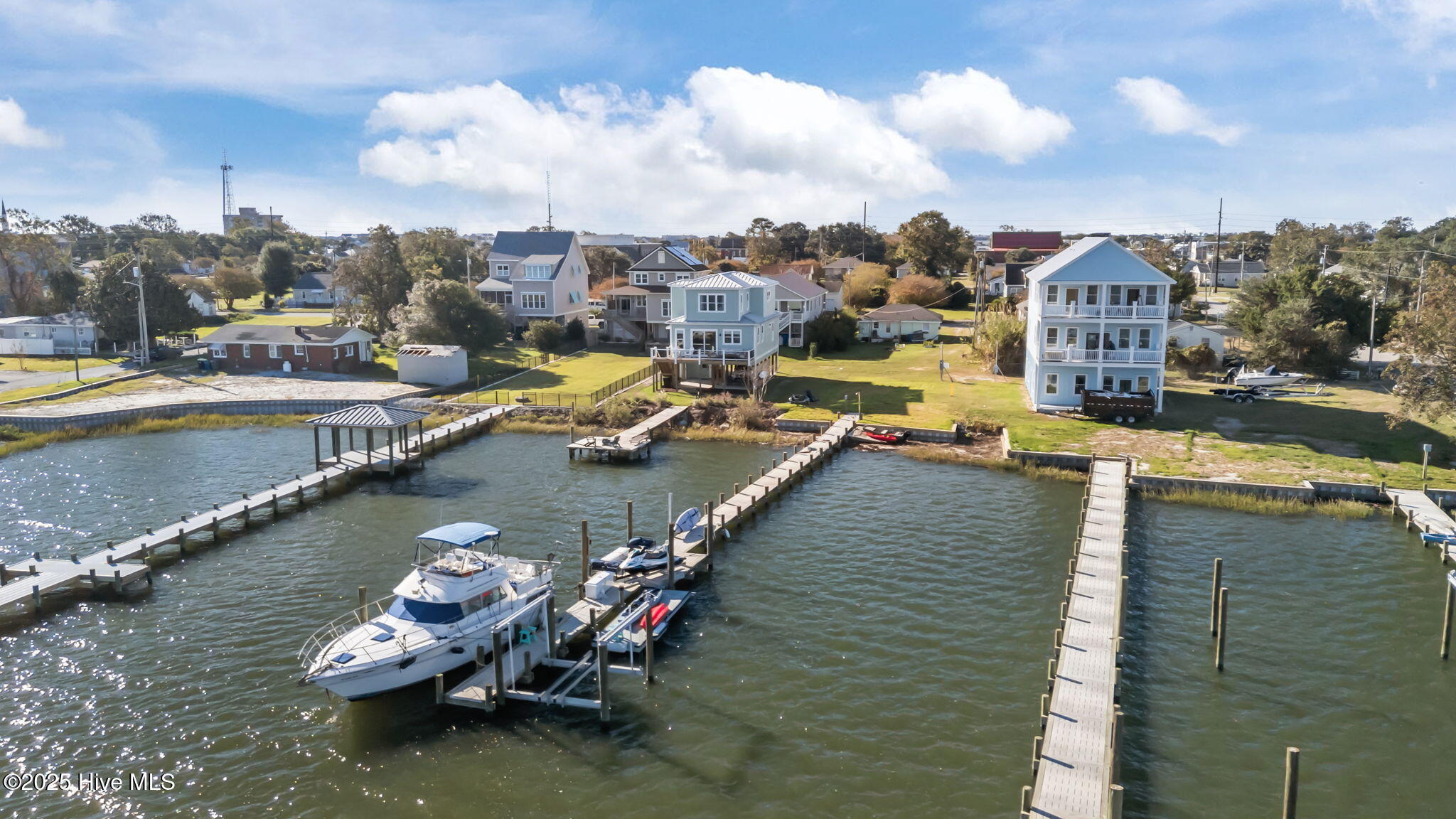 1208 Avery Street, Morehead City