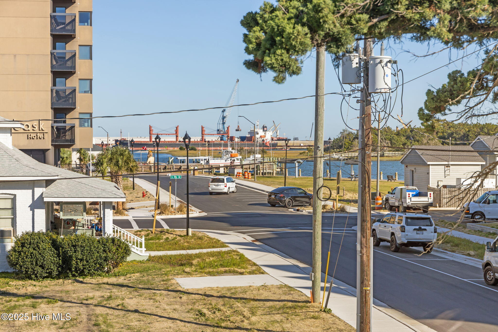 906 Shepard Street, Morehead City