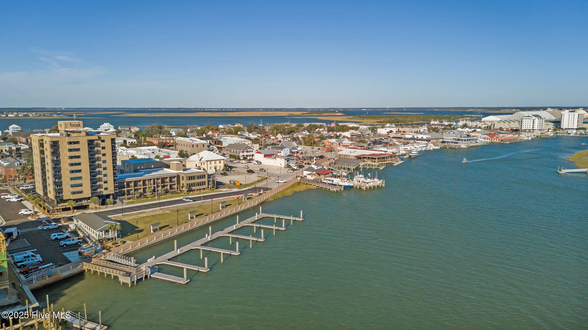 906 Shepard Street, Morehead City