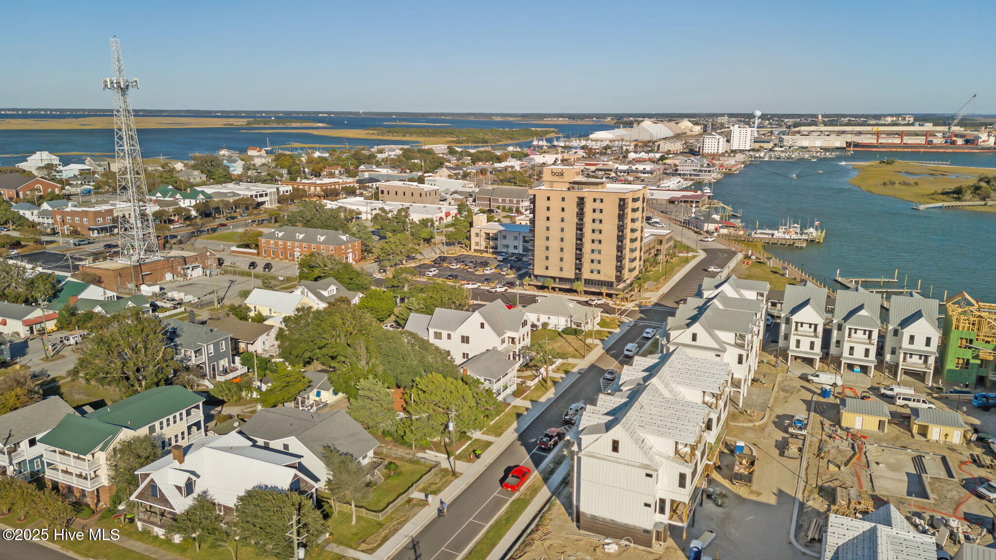 906 Shepard Street, Morehead City
