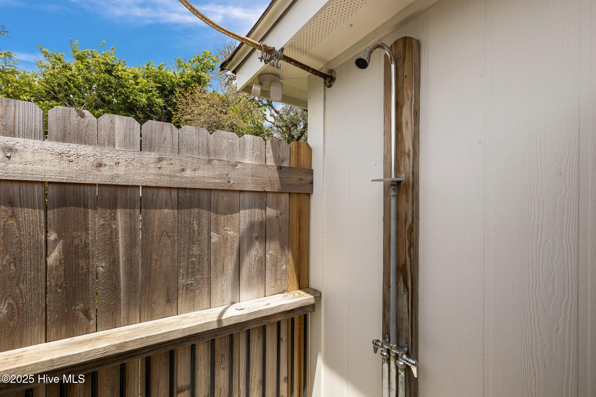 717 Cedar Street, 1/2