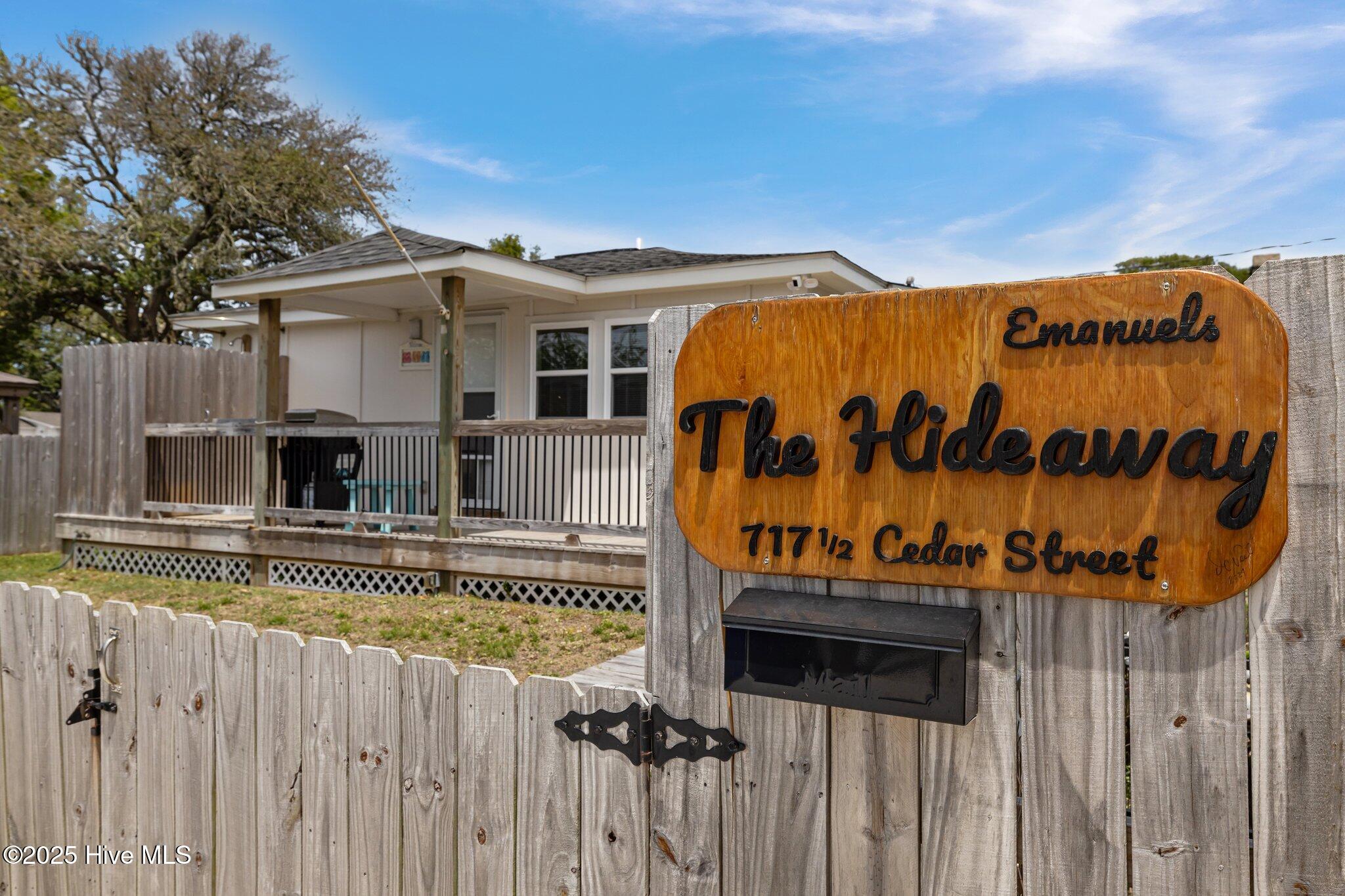 717 Cedar Street, 1/2