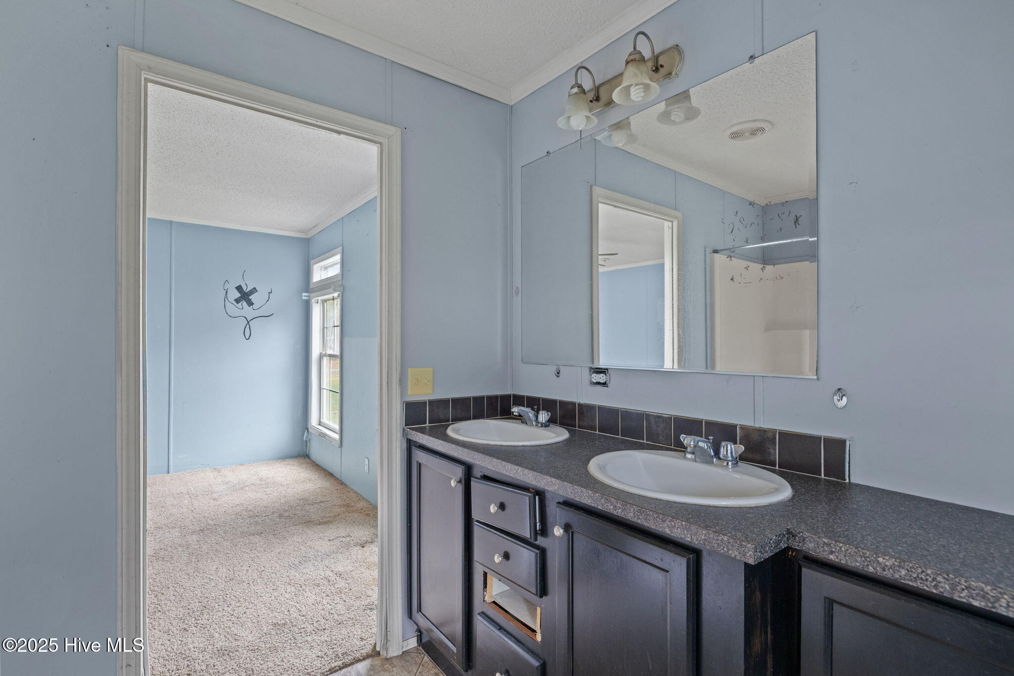 143 Zacchaeus Avenue