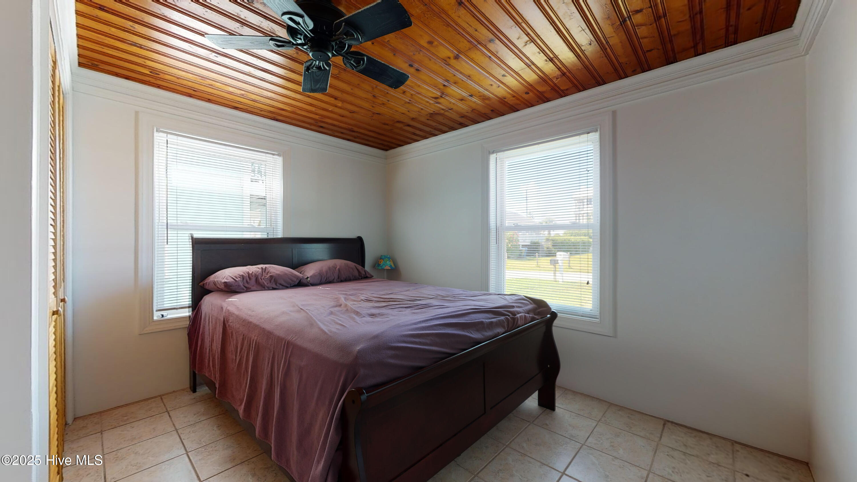 404 E Terminal Boulevard