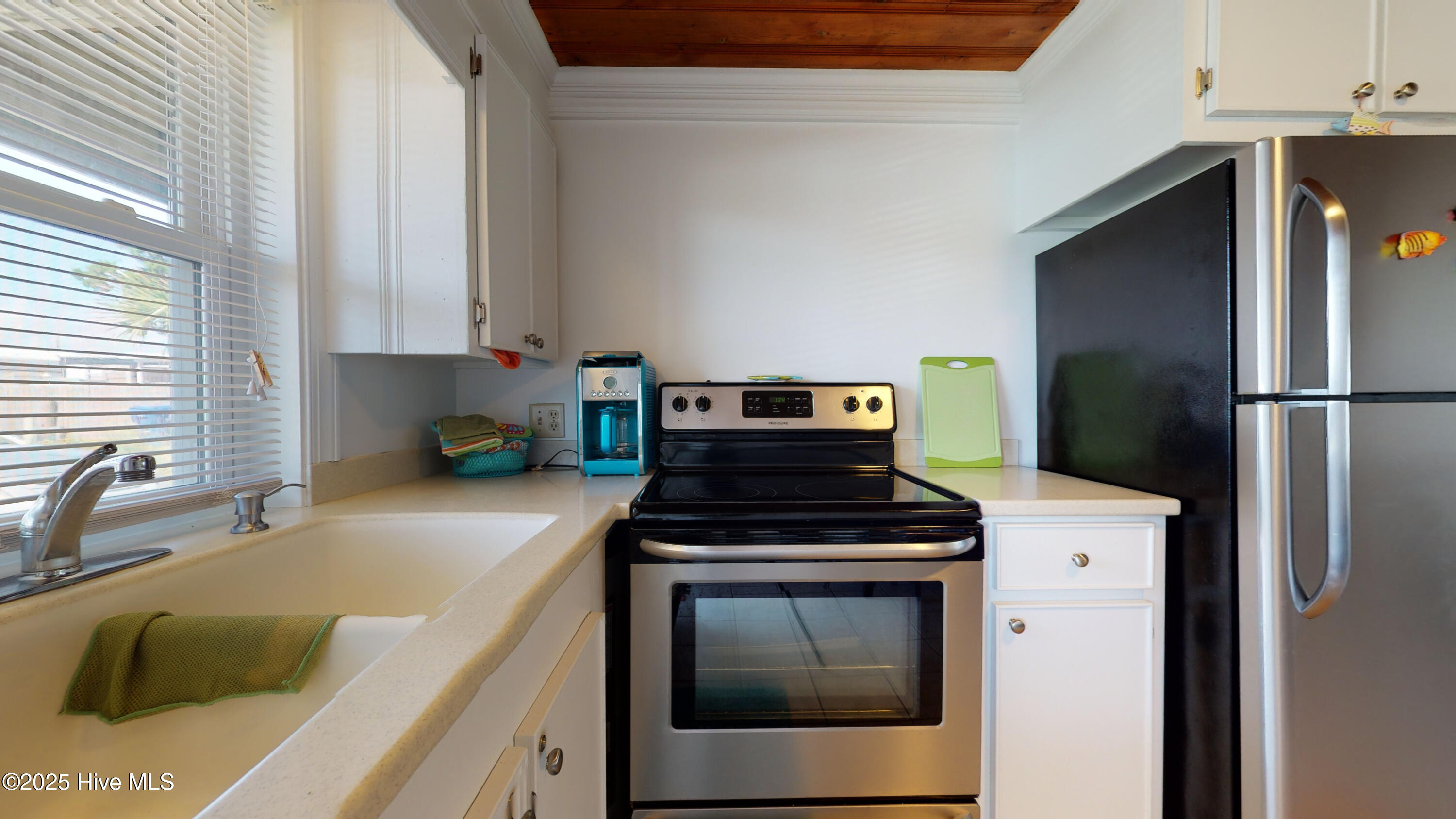 404 E Terminal Boulevard