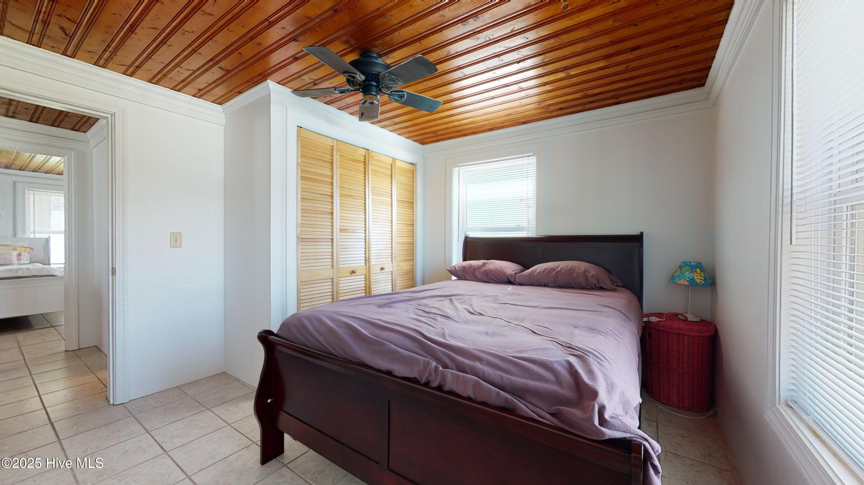 404 E Terminal Boulevard