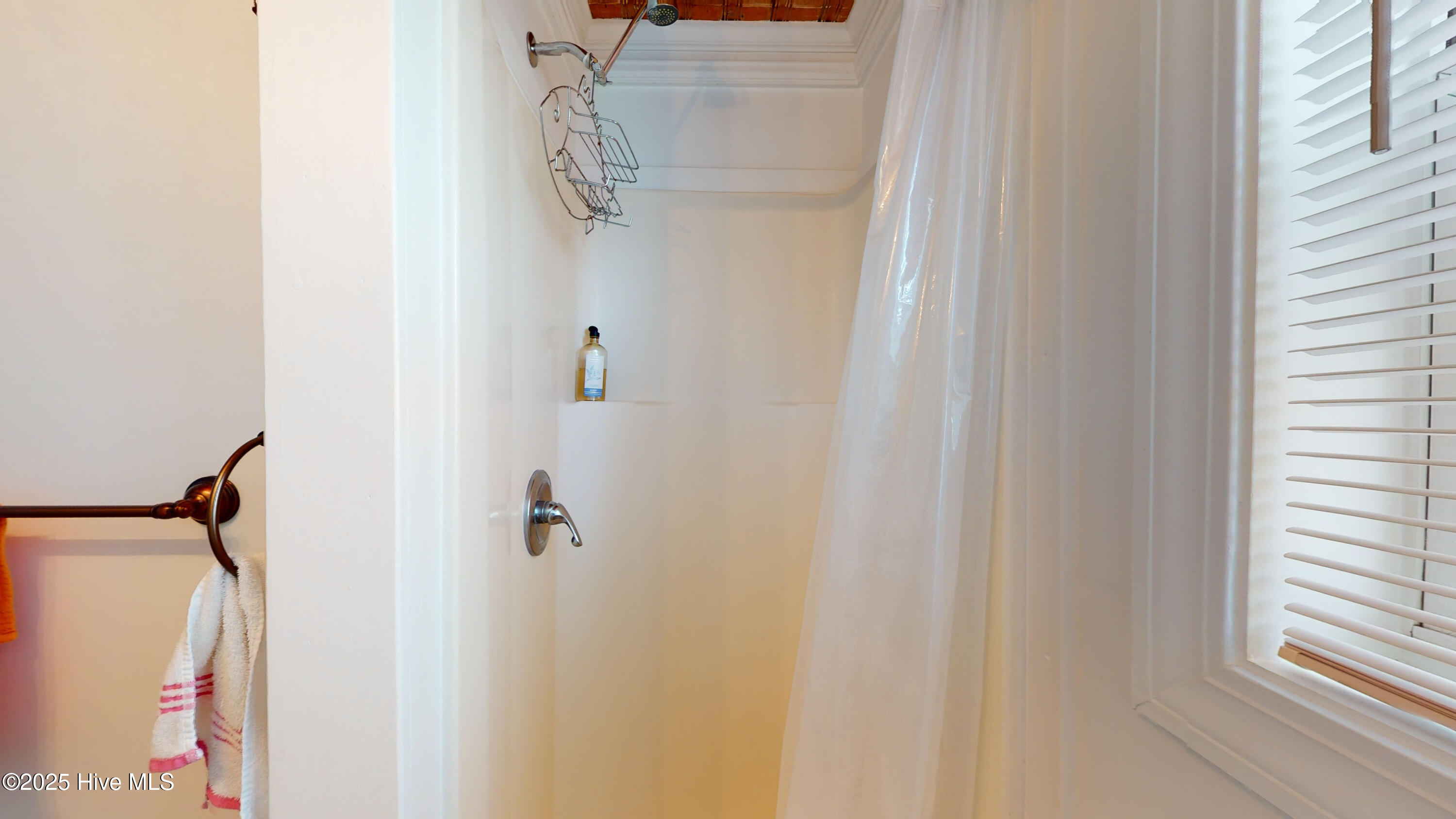 404 E Terminal Boulevard